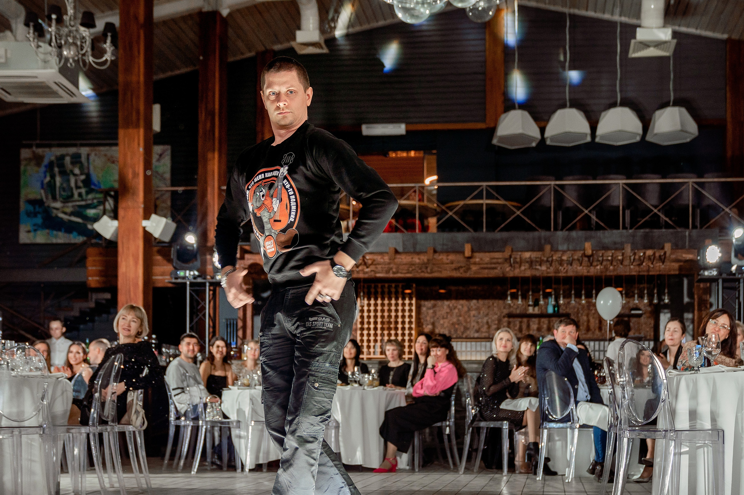 • корпоратив «АВЕНЮ». Фотограф, индивидуальные женские, мужские фотосессии в Ростове-на-Дону