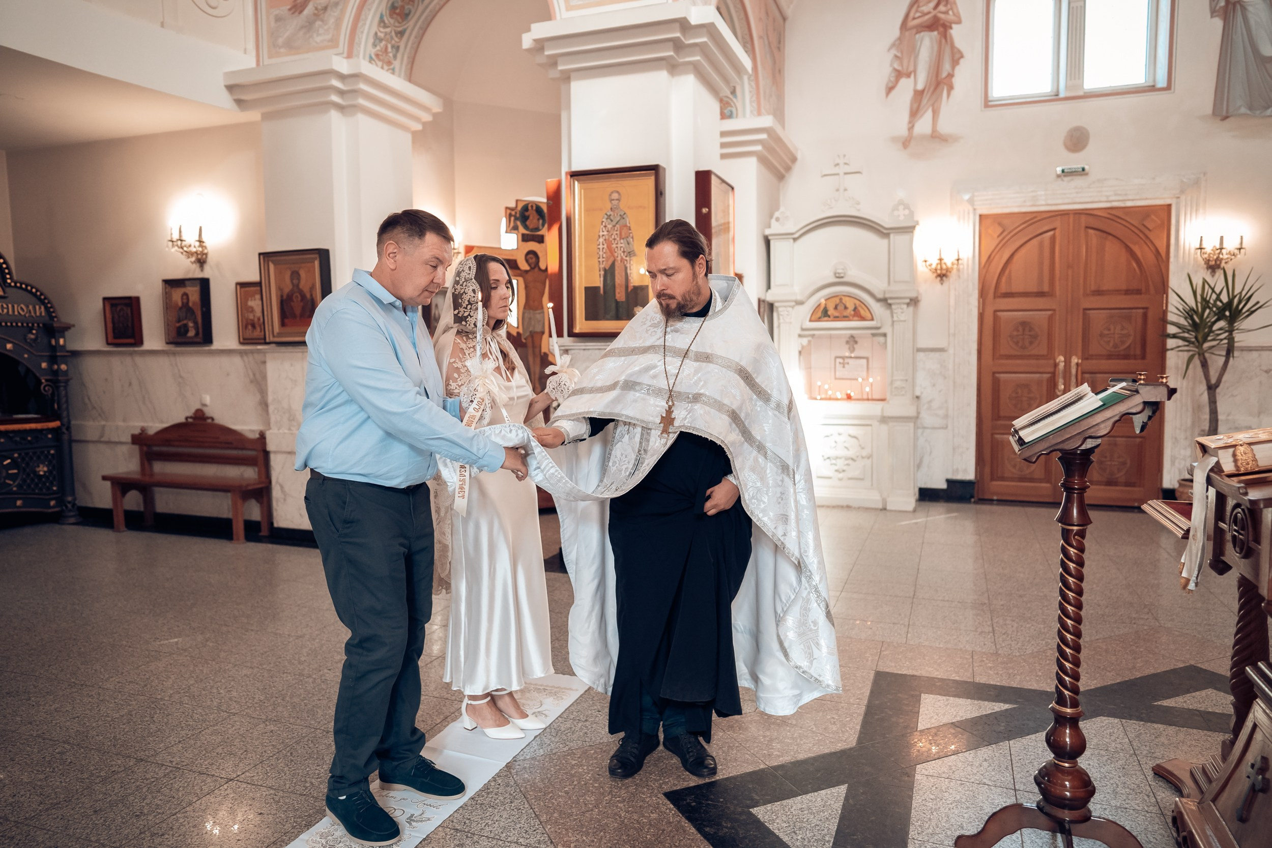 Венчание в храме Вознесения Господне г. Севастополь. Церковный фотограф Севастополь