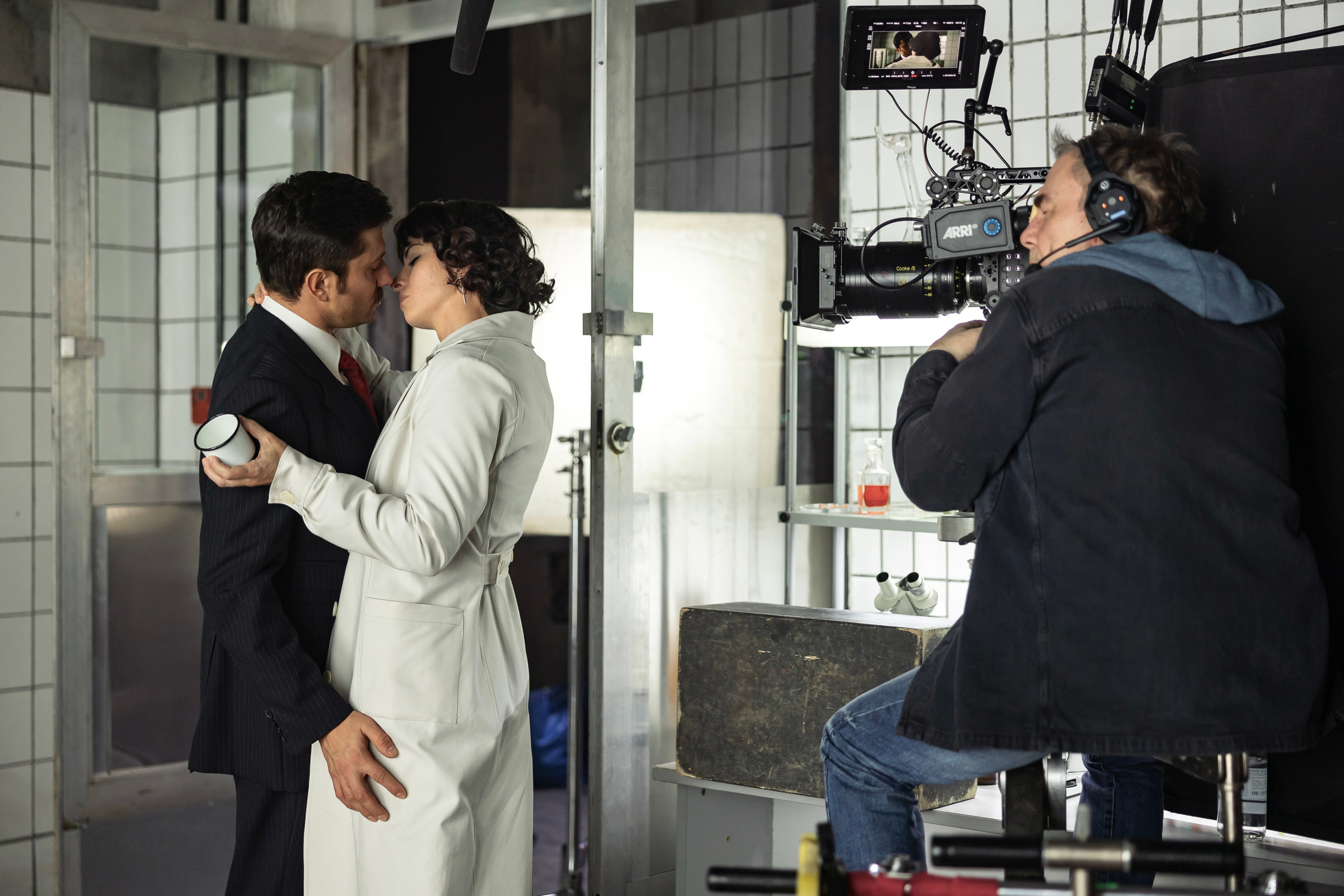 Сериал «13 Клиническая. Начало». Лисенкова Алиса — Фотограф, видеомейкер. Москва