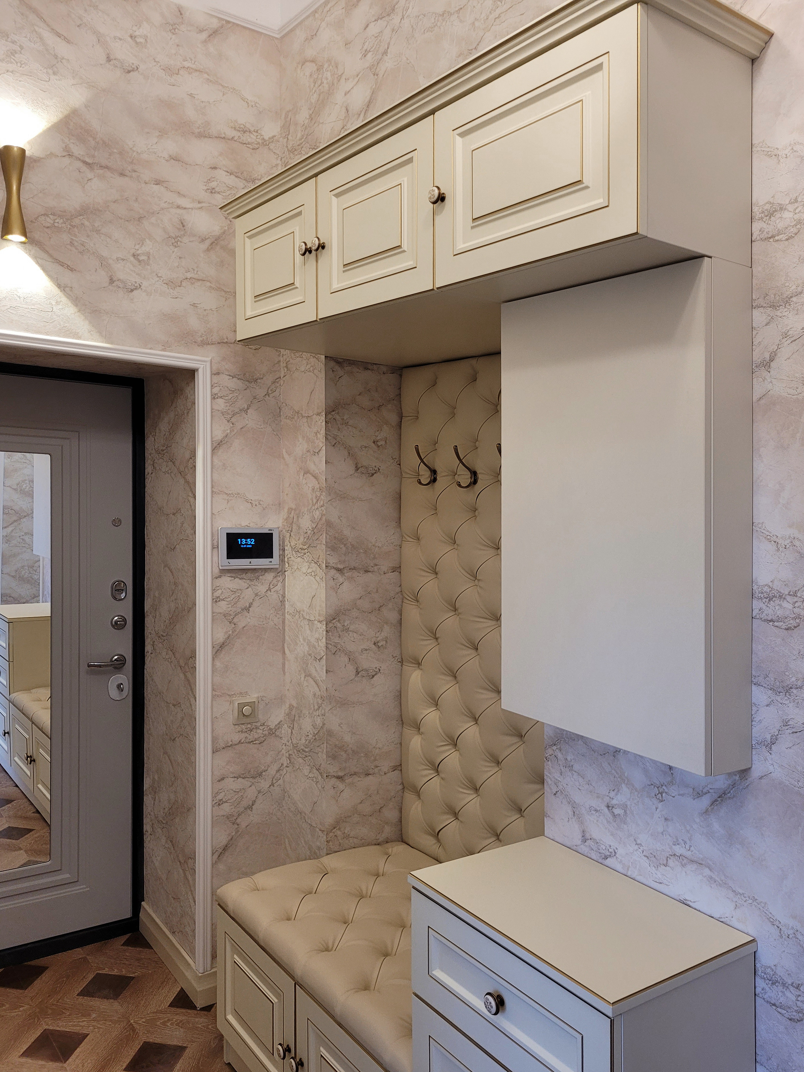 Шкафы, гардеробные и прихожие на заказ в Евпатории. Мебель на заказ в Евпатории