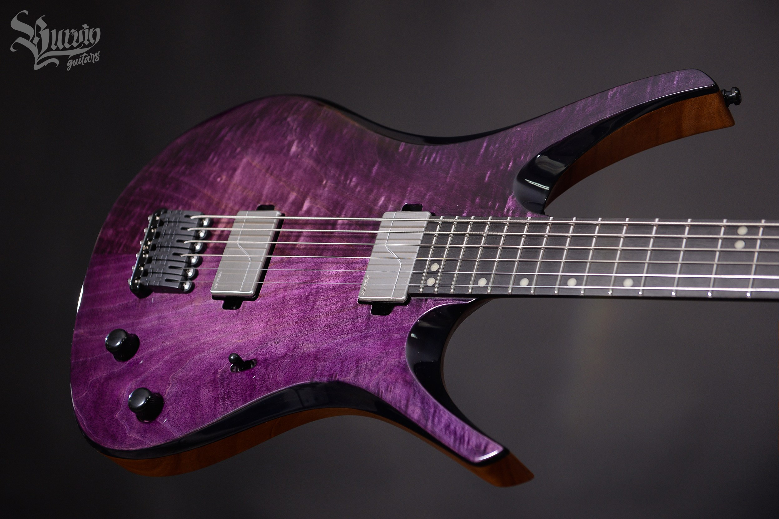 025 THREE AXES. Master of making guitars and basses to order