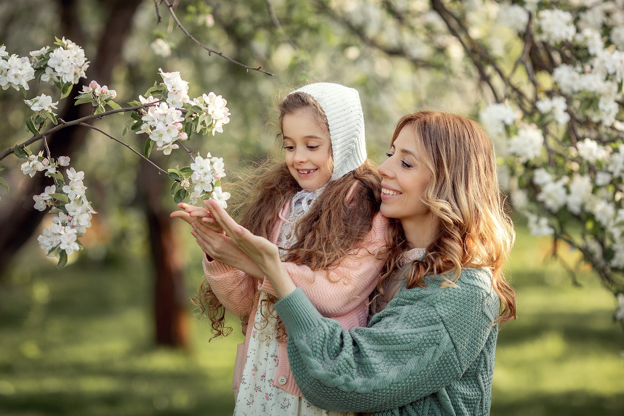 Семейная Фотосессия в цветущем яблоневом саду. Tatyana Nadezhdina Family photographer