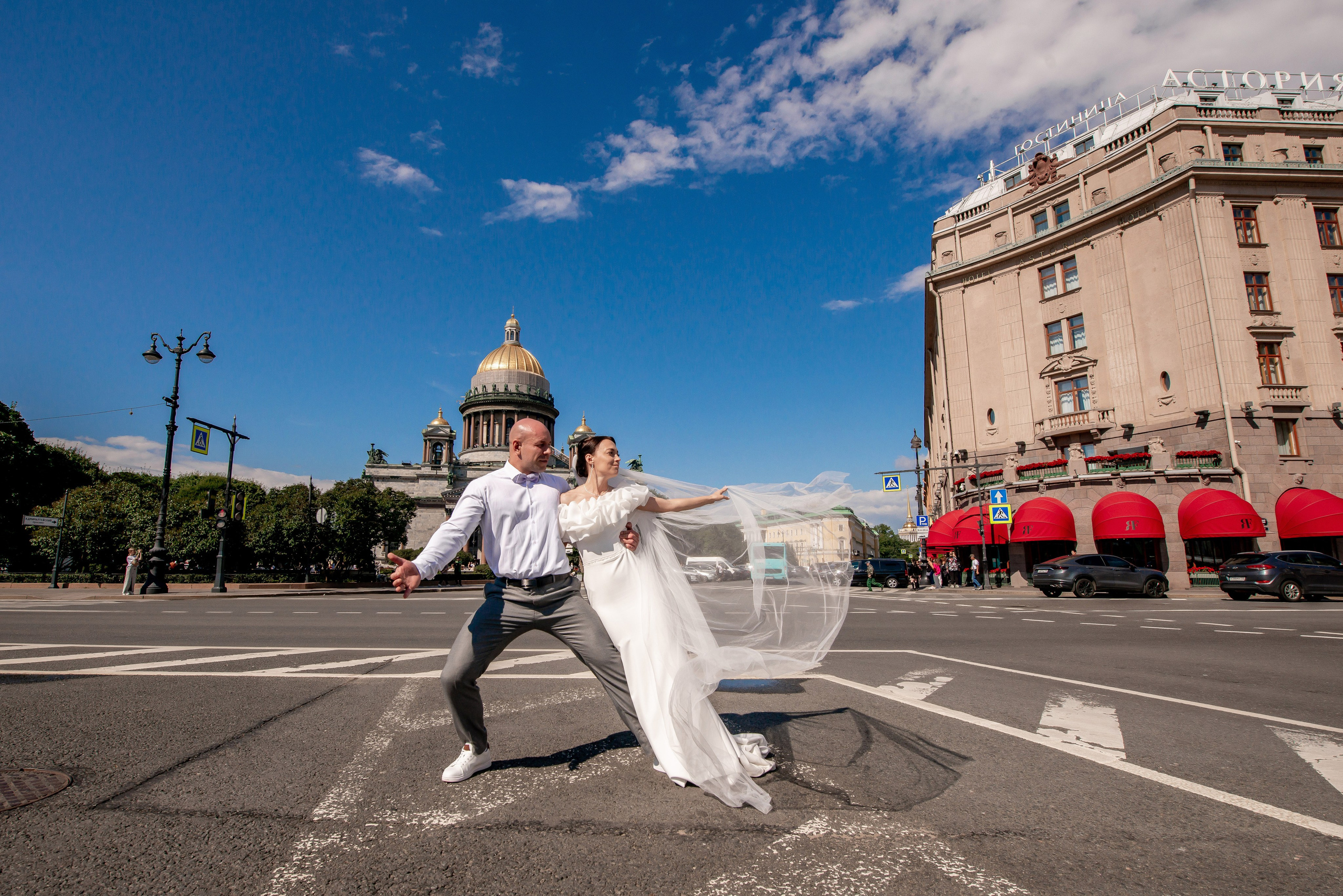 Летняя свадьба В Санкт-Петербурге и красивой выездной регистрацией Даши и Саши. Воздушная свадебная фотосессия в Петербурге. Портретный, семейный и свадебный фотограф в Санкт-Петербурге и в Пушкине Ширяев Денис