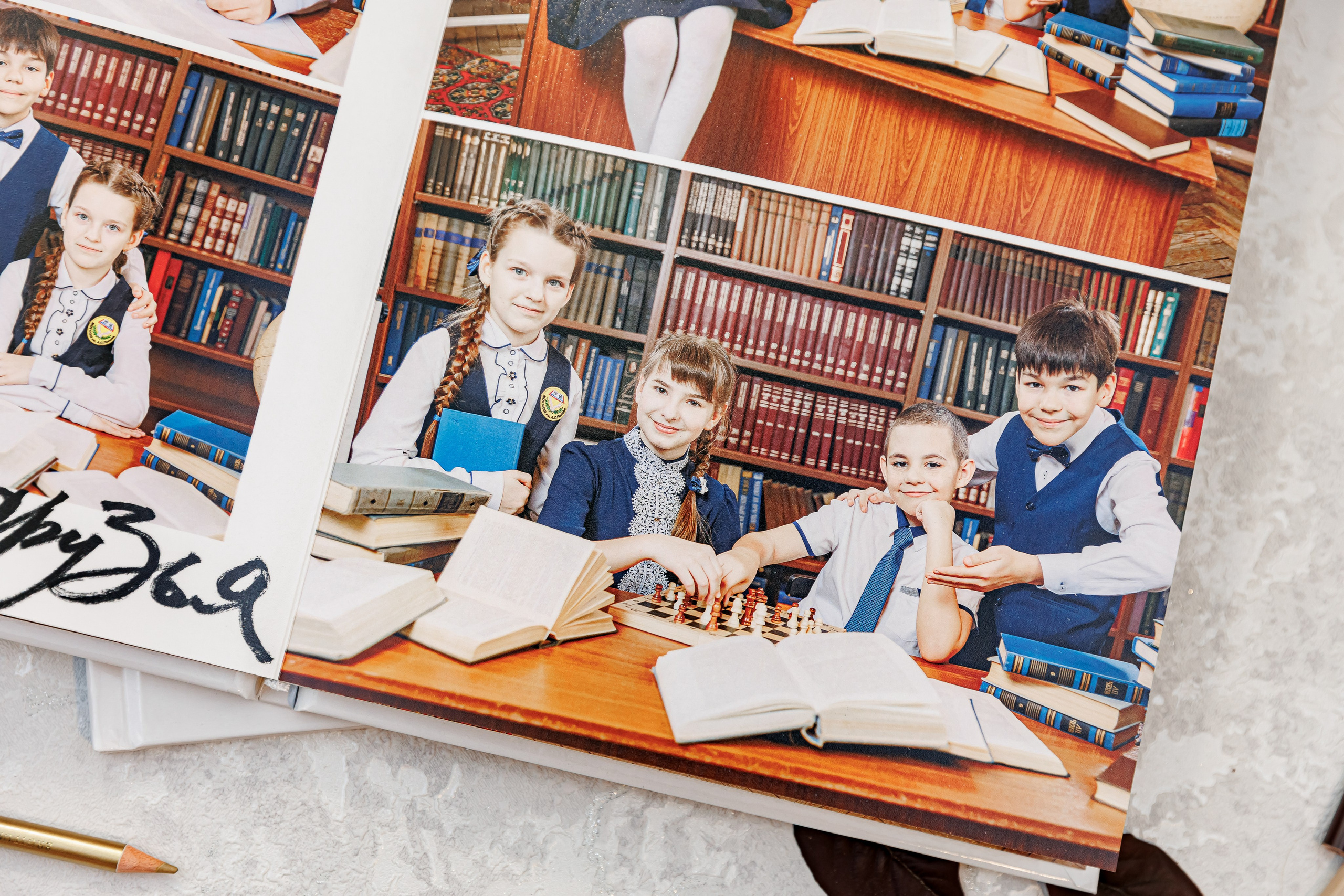 Выпускные альбомы 4 класс. Семейный и детский фотограф Комина Елена, Власиха, Одинцово