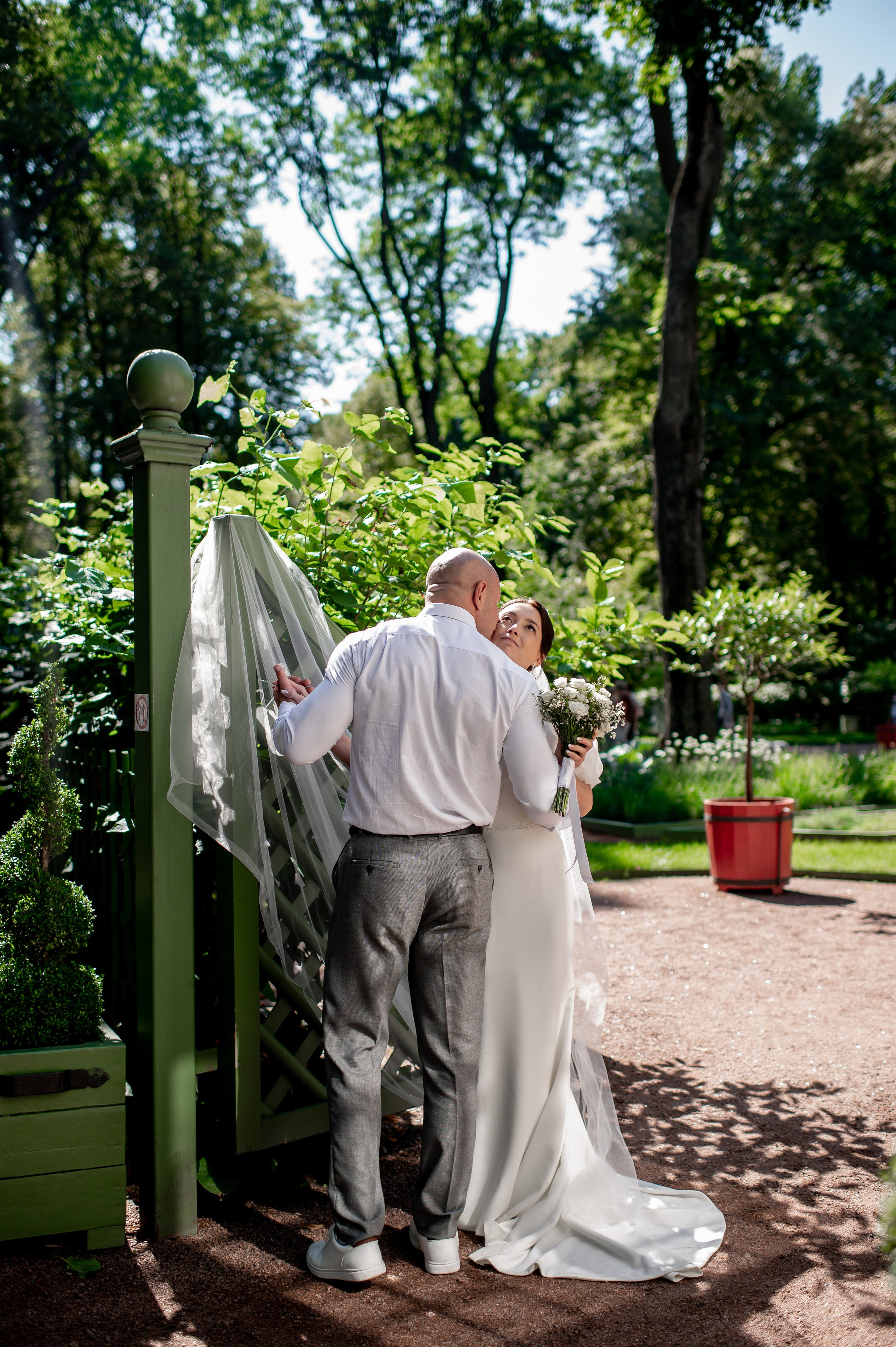 Летняя свадьба В Санкт-Петербурге и красивой выездной регистрацией Даши и Саши. Воздушная свадебная фотосессия в Петербурге. Портретный, семейный и свадебный фотограф в Санкт-Петербурге и в Пушкине Ширяев Денис