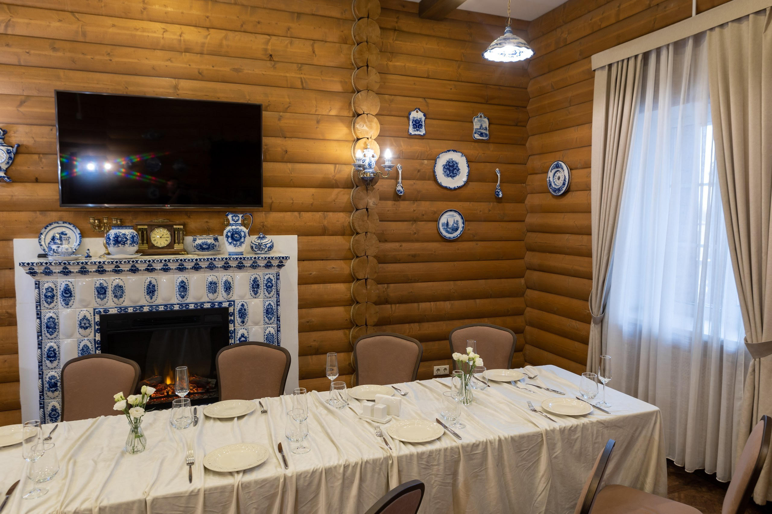 Банкетный зал «Гжель», ресторана «Дача ". Фотограф в Оренбурге. Профессиональный фотограф