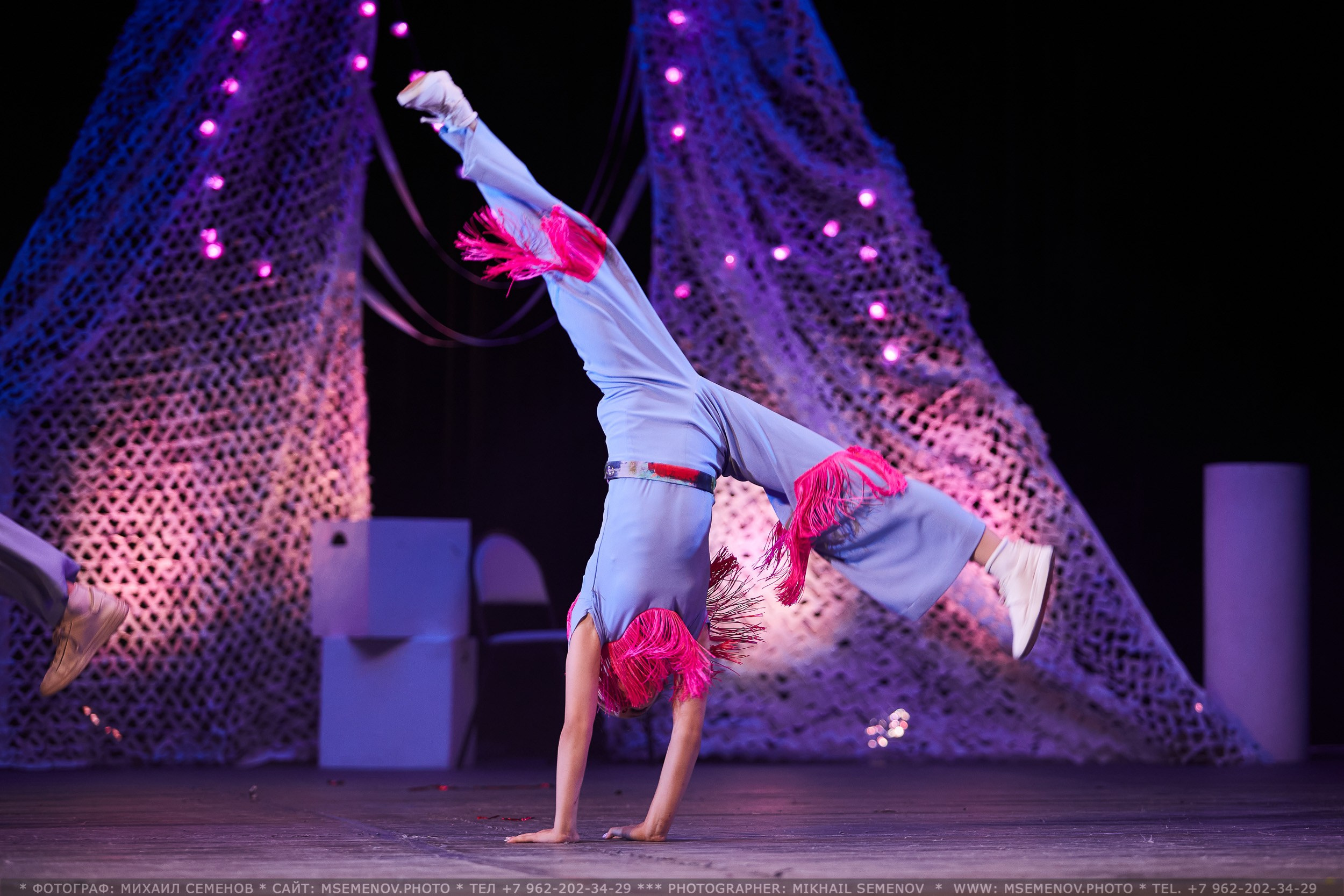 АНОНС фоторепортажа «Танцуй вопреки…» Танцевальный клуб «Априори». Фотограф, фотопроекты Михаила Семенова в Ярославле. Фотошкола