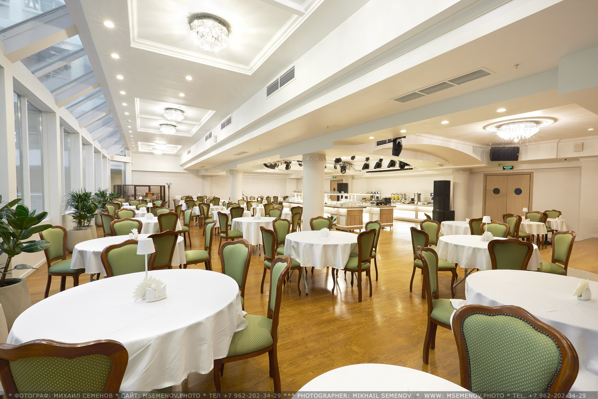 Деловая фотосъемка, предметная, студийный портрет. Рекламная фотосессия. ФОТОуслуги для бизнеса, имиджевая фото-видео съемка. Фотограф, фотопроекты Михаила Семенова в Ярославле. Фотошкола