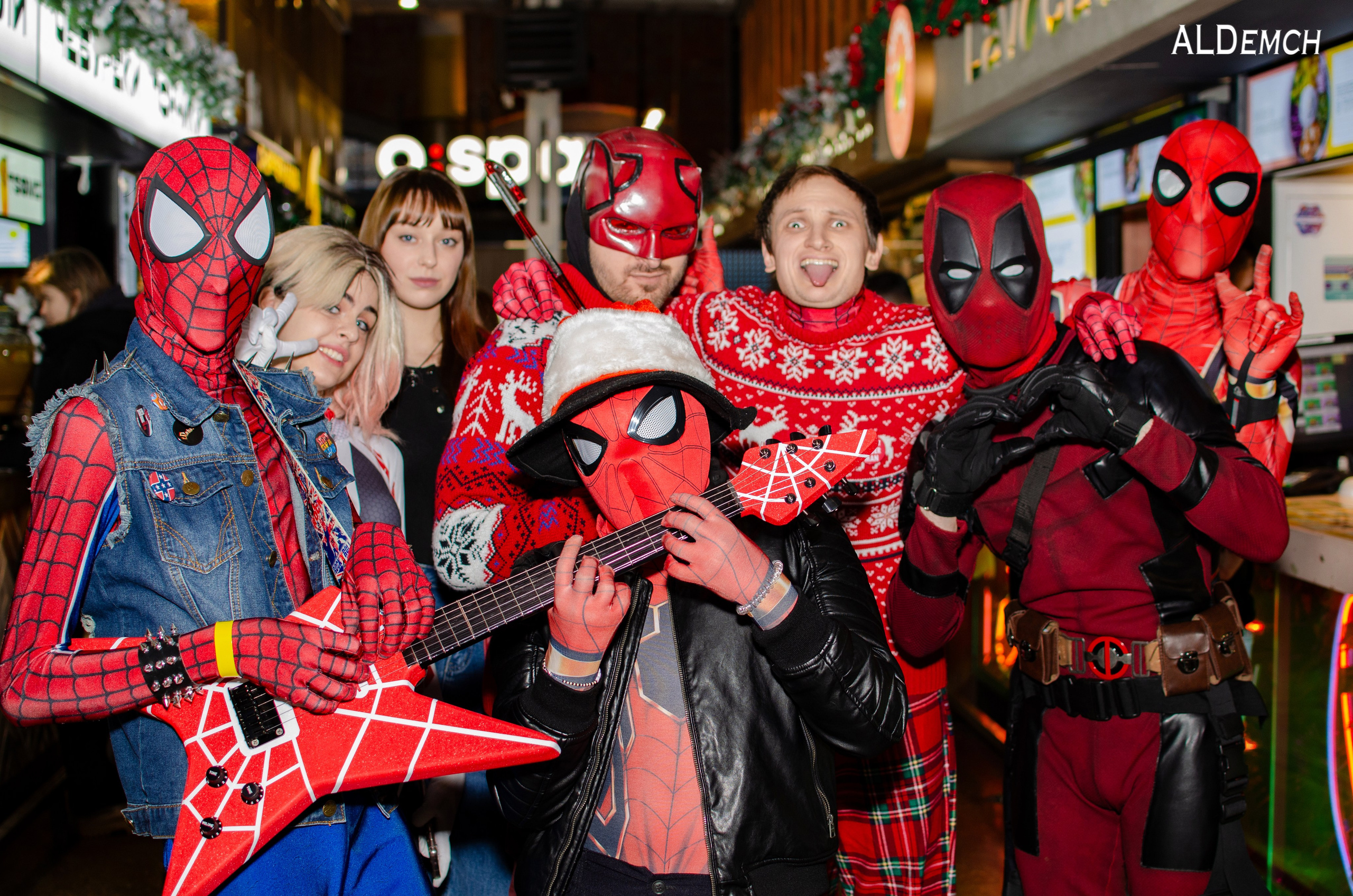 Марвел комикс картинки персонажей и косплей фото в России