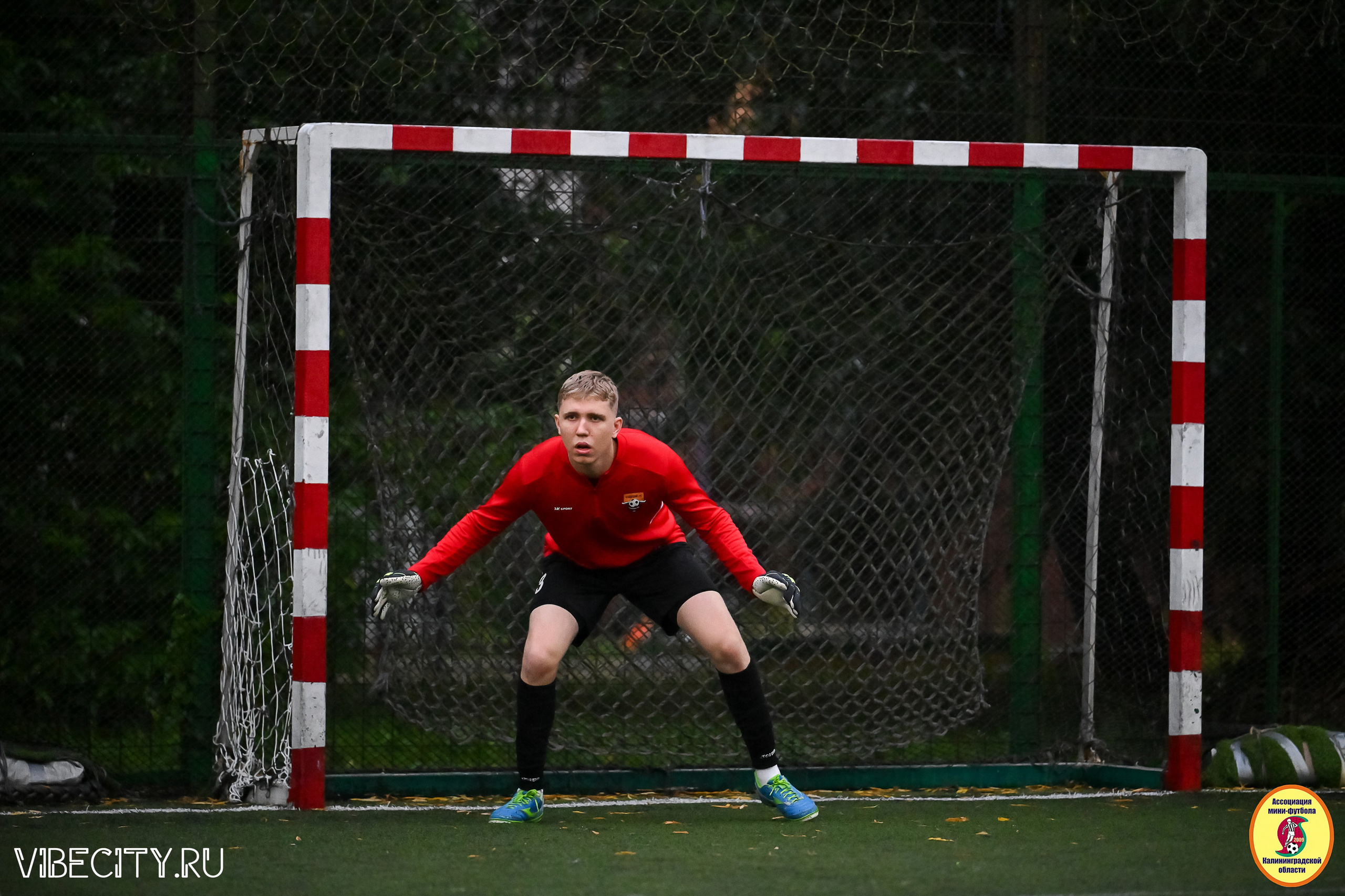 ИГРЫ МИНИ-ФУТБОЛЬНОЙ И КОРПОРАТИВНОЙ ЛИГИ. VIBECITY.RU Вайб Сити Ру Фоторепортажи Фотоотчеты Калининград