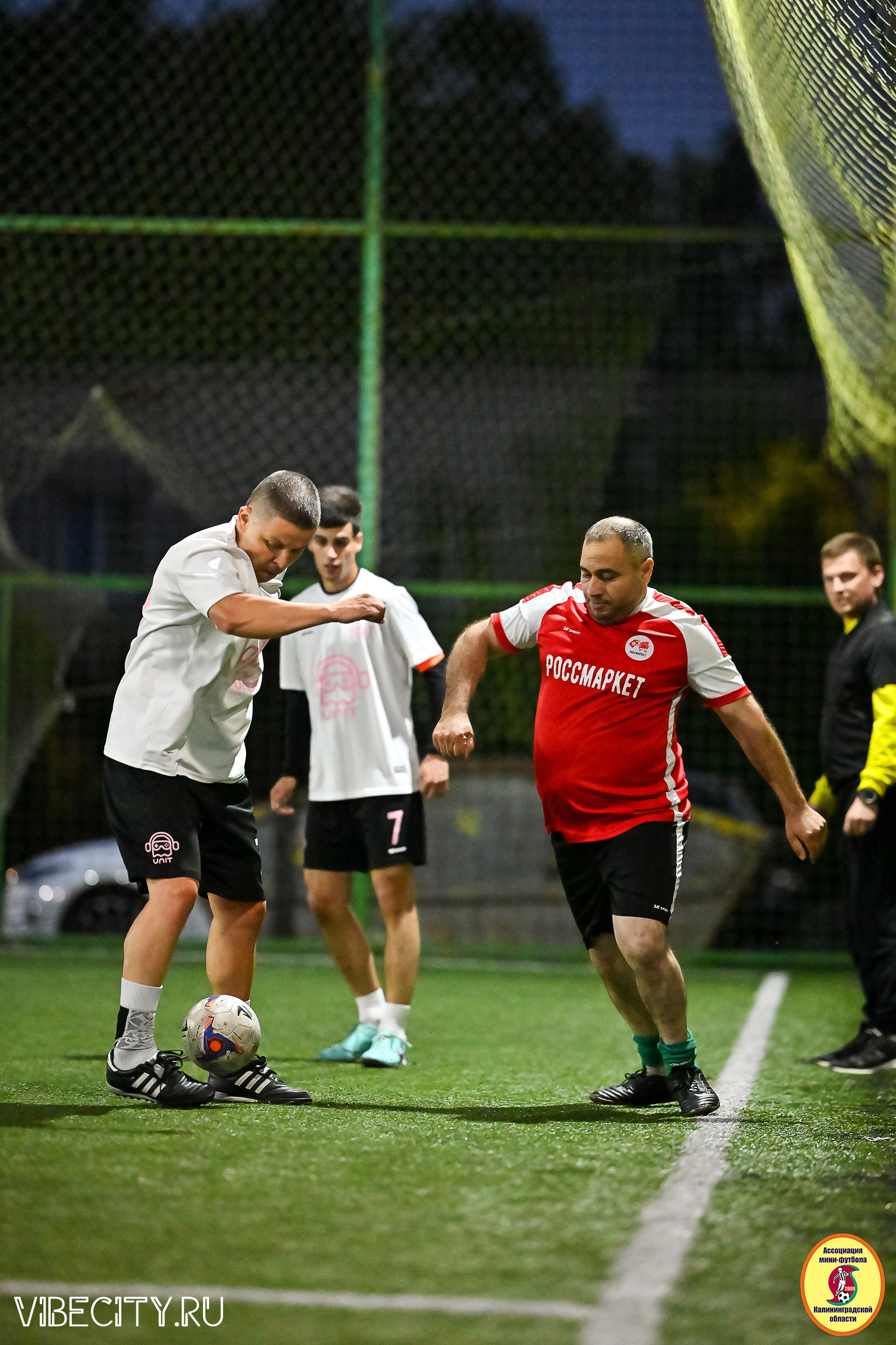 ИГРЫ МИНИ-ФУТБОЛЬНОЙ И КОРПОРАТИВНОЙ ЛИГИ. VIBECITY.RU Вайб Сити Ру Фоторепортажи Фотоотчеты Калининград