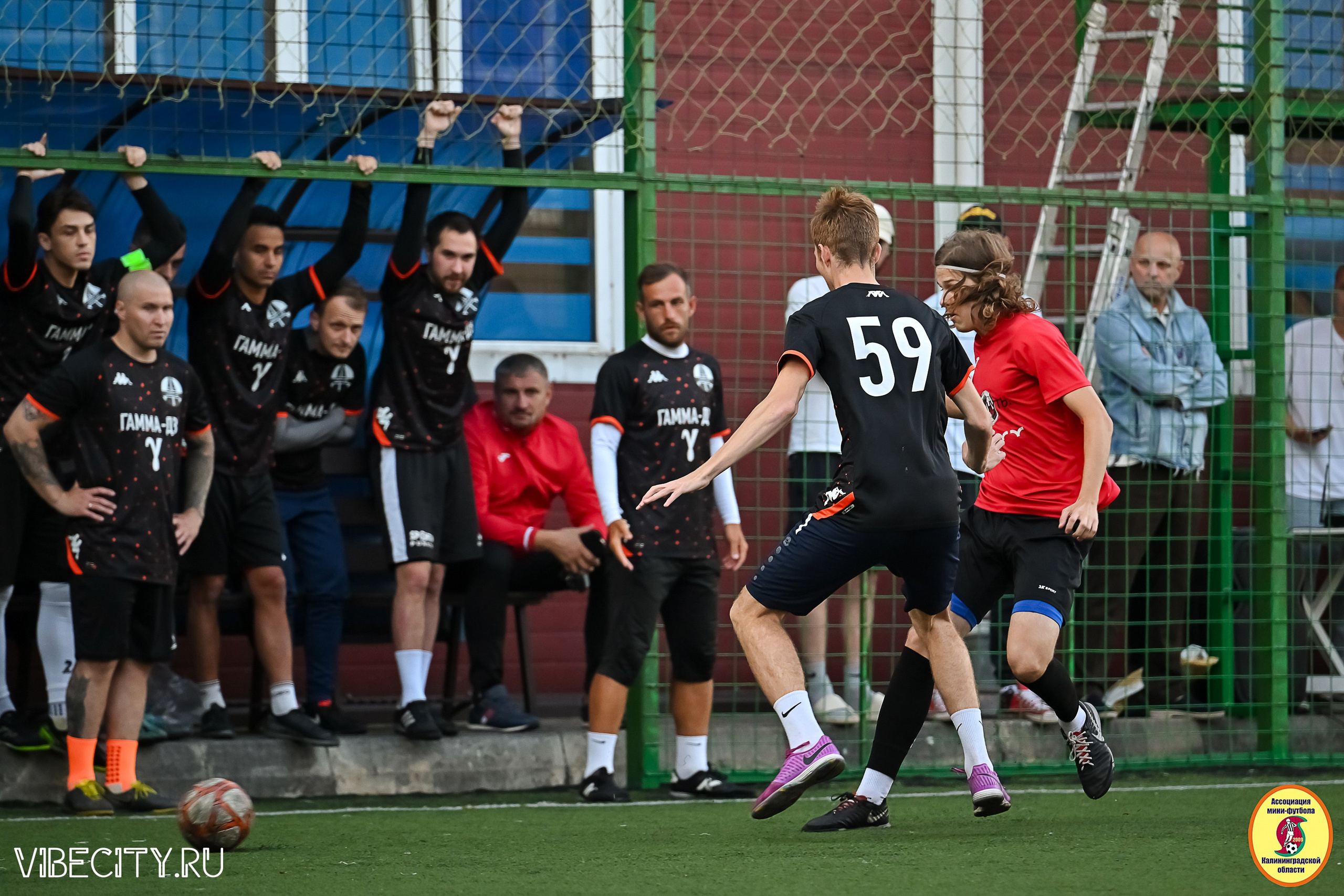 ИГРЫ МИНИ-ФУТБОЛЬНОЙ И КОРПОРАТИВНОЙ ЛИГИ. VIBECITY.RU Вайб Сити Ру Фоторепортажи Фотоотчеты Калининград