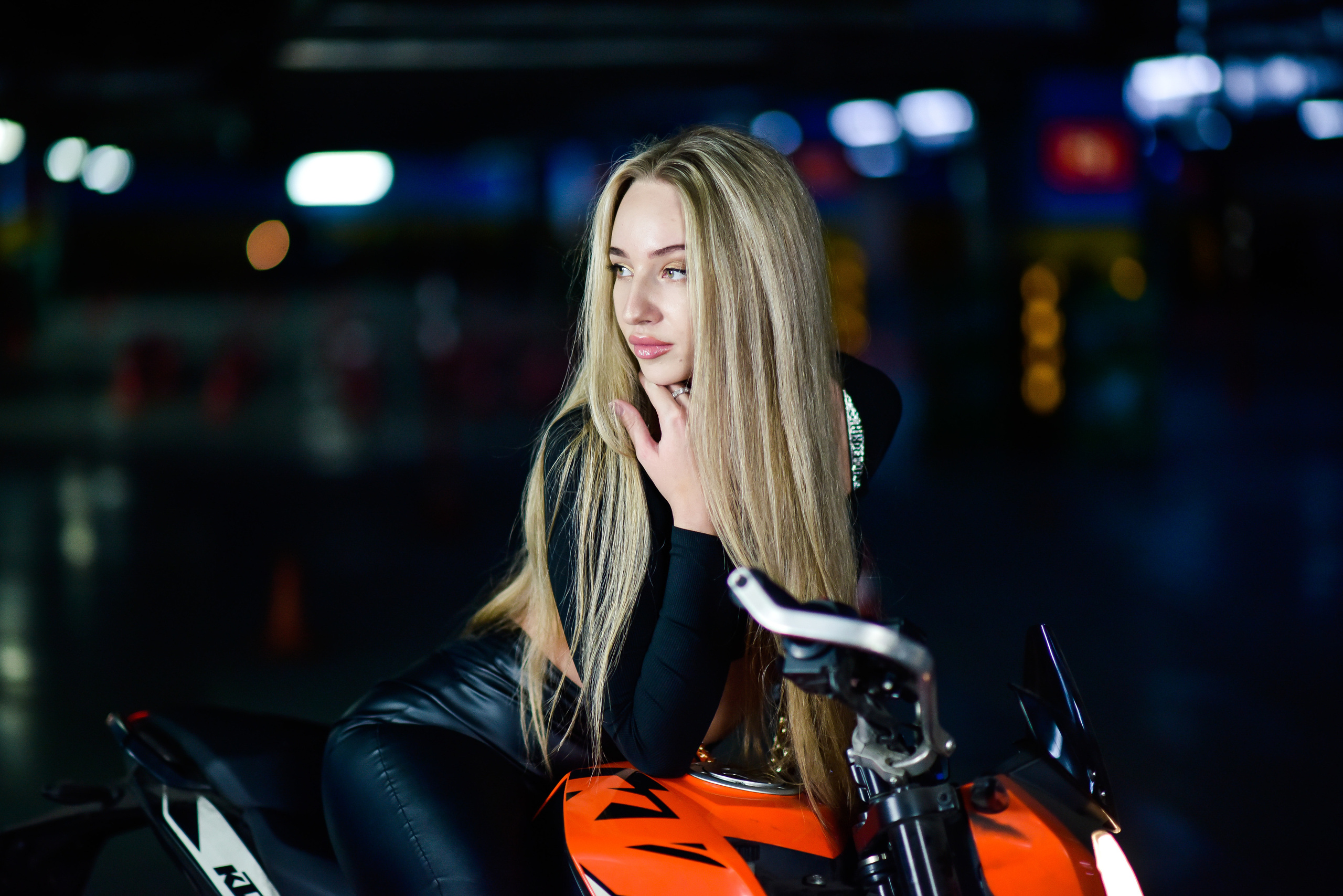 МОТОДЕВУШКИ. Фотограф для бизнесконтента, репортажей и семейного альбома в Москве