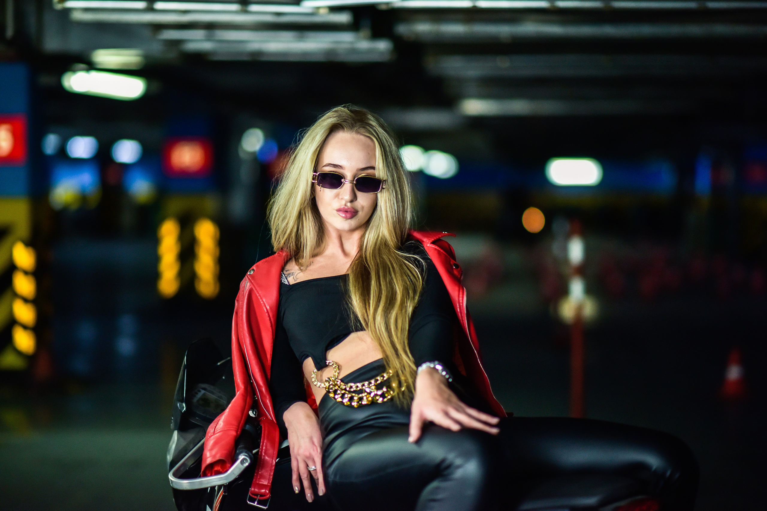 МОТОДЕВУШКИ. Фотограф для бизнесконтента, репортажей и семейного альбома в Москве