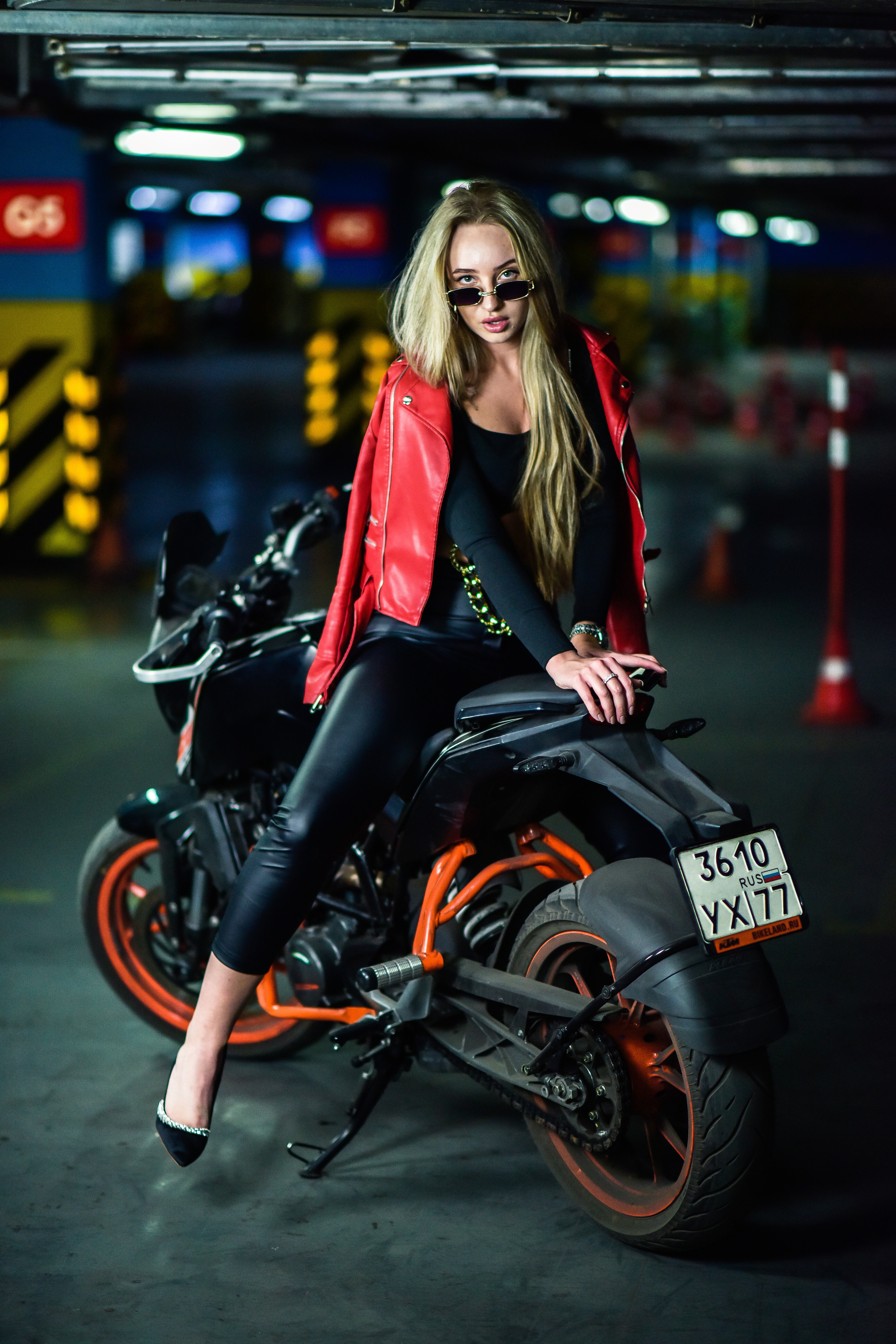 МОТОДЕВУШКИ. Фотограф для бизнесконтента, репортажей и семейного альбома в Москве