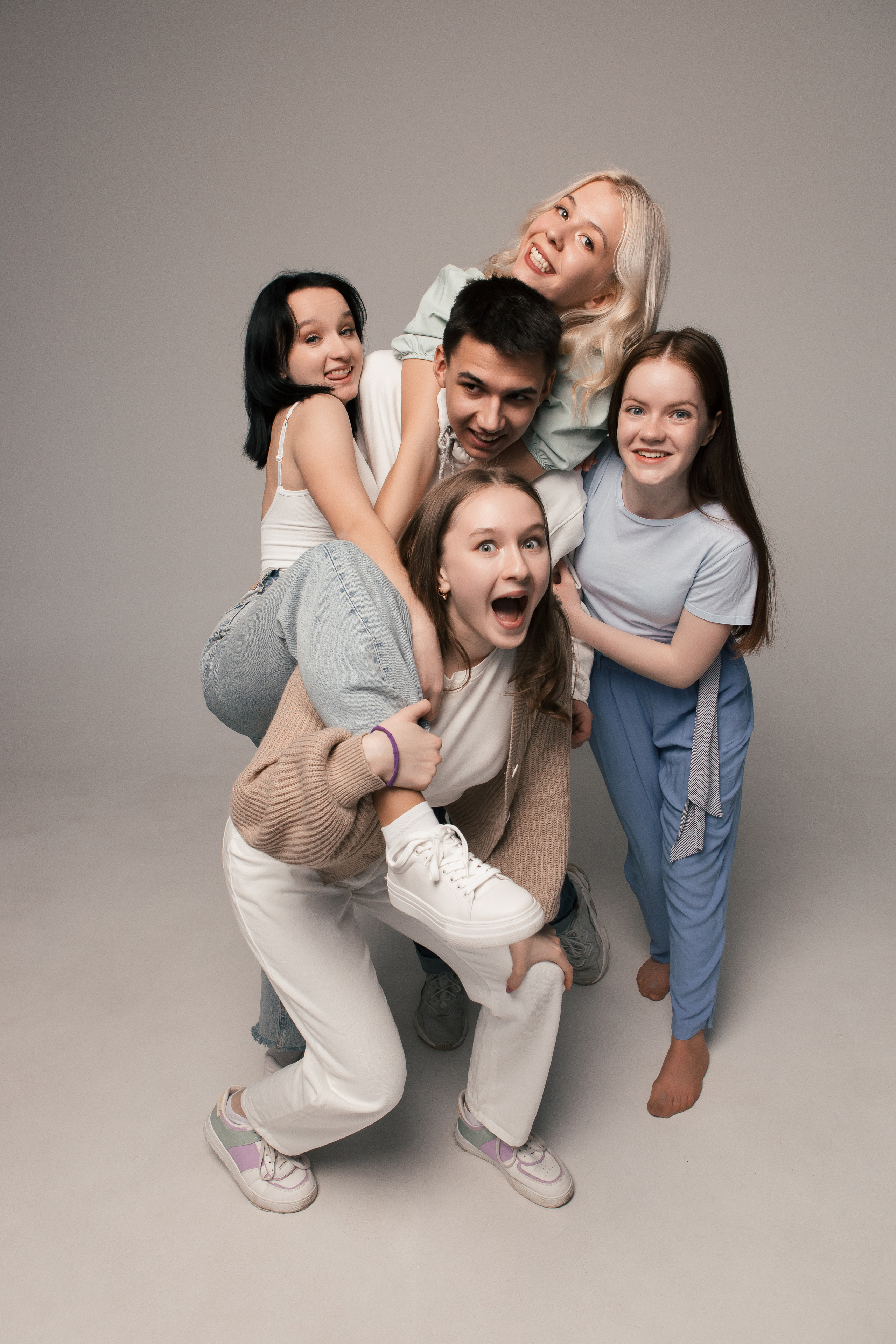 Выпускной альбом. Фотограф Денис Голубев