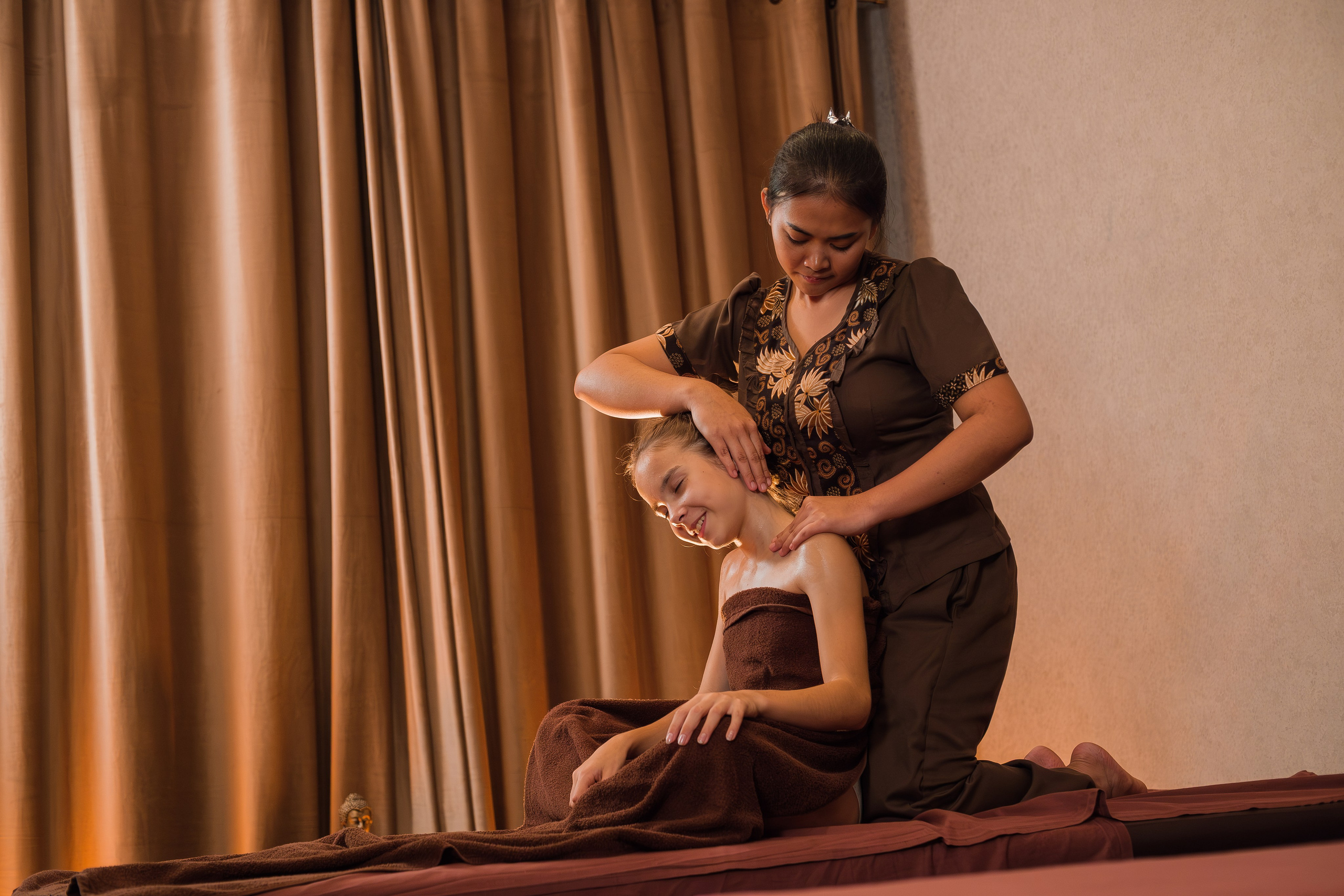 Контент фотосессия для тайского массажа в СПб