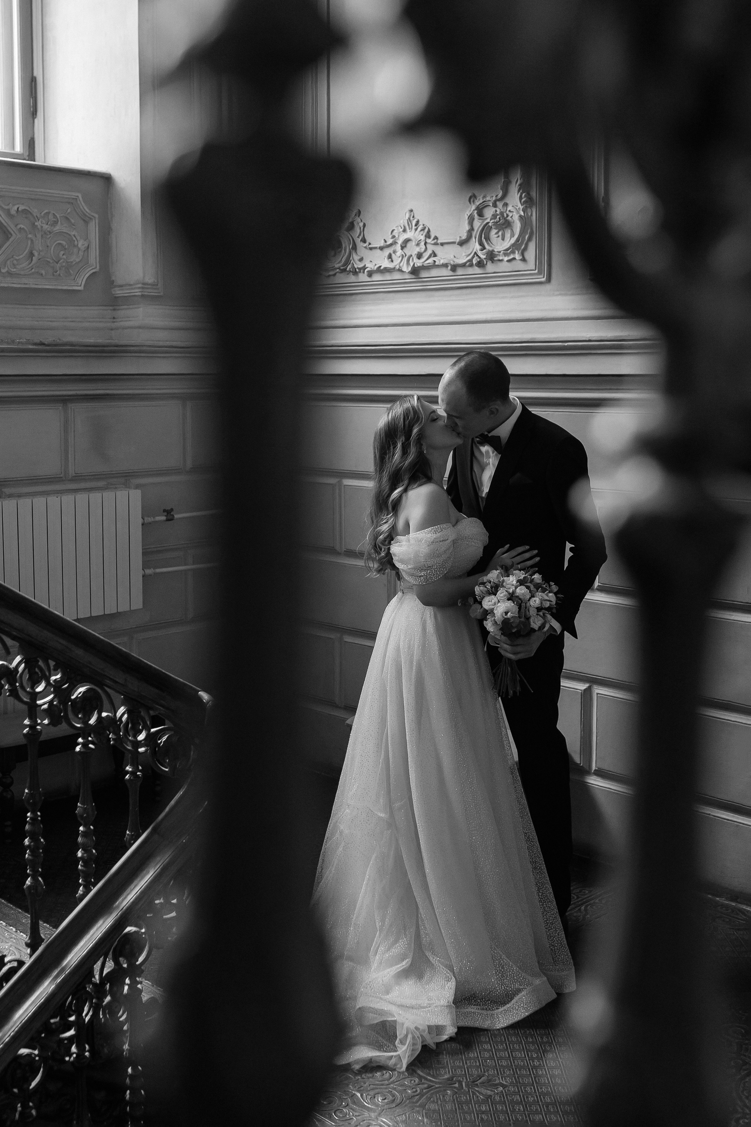 Свадебная фотосессия в библиотеке читальне имени Пушкина