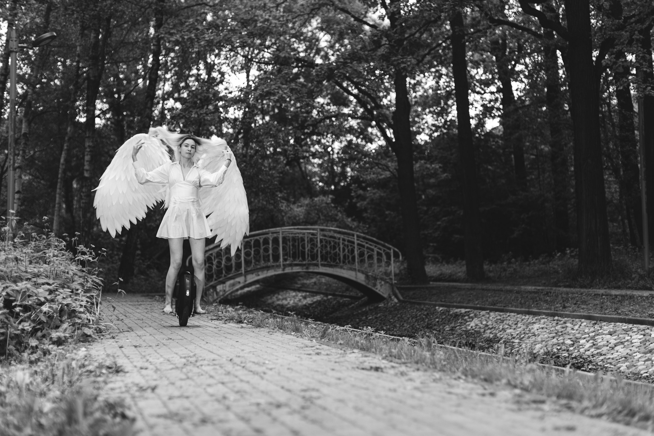 Фотосессия с крыльями ангела. Студия Максима Белослюдцева