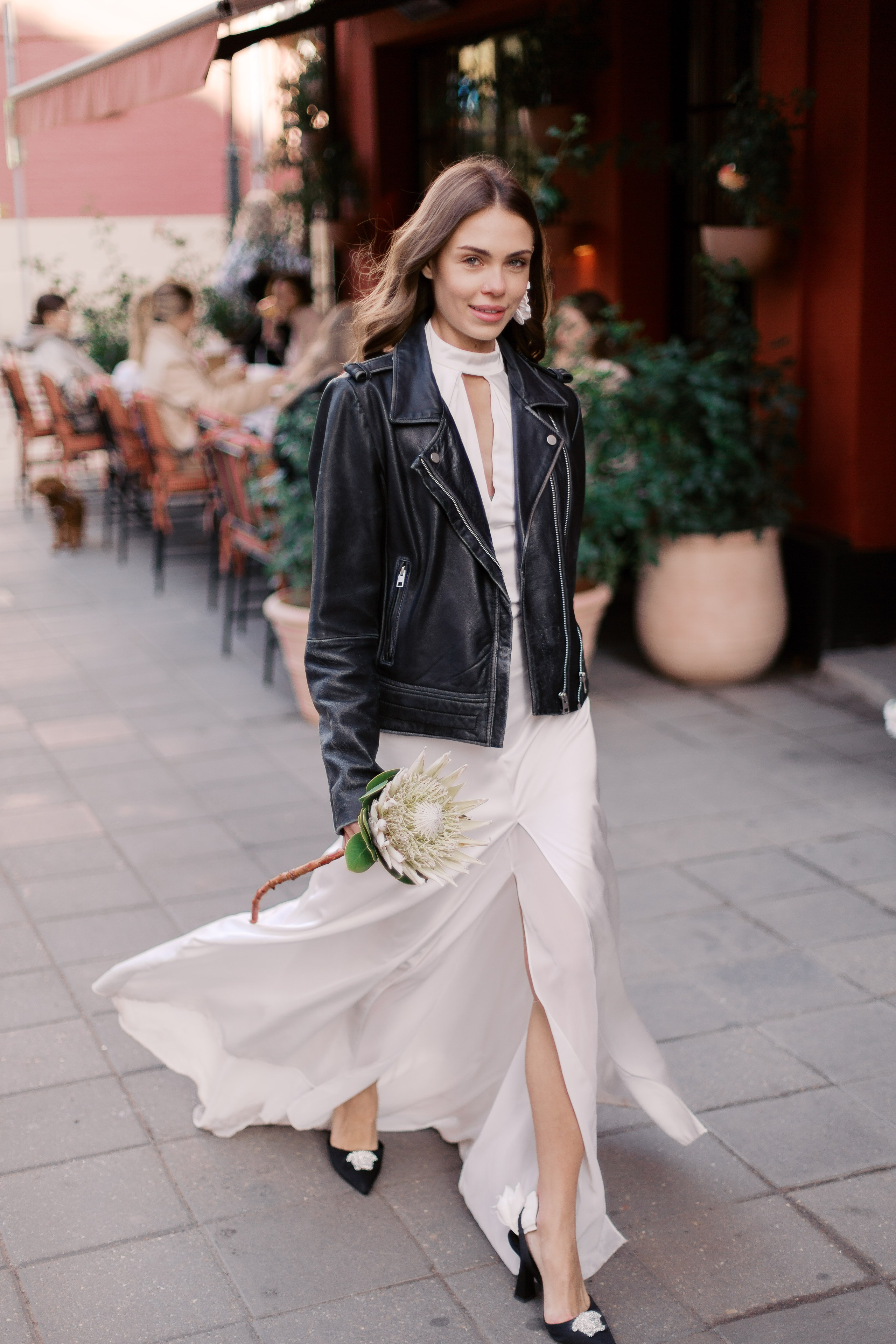 Свадебная прогулка по Патриаршим Прудам, свадебный фотограф Москва