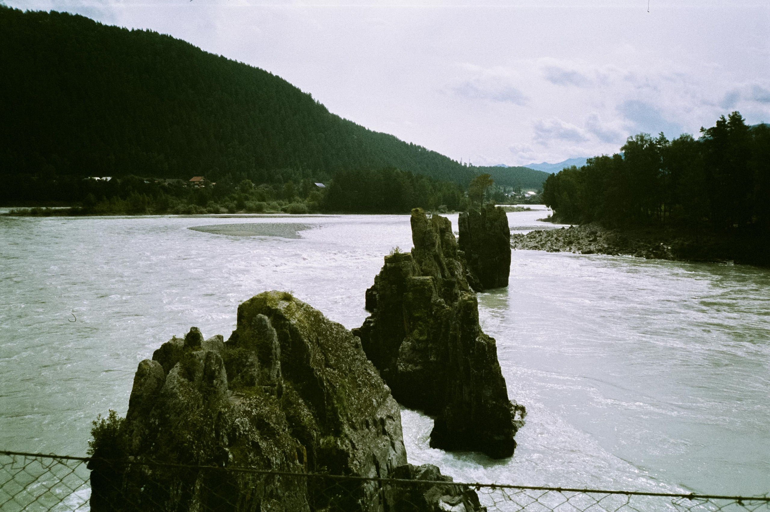 Мост в сторону к Камышлинского водопада, Зубы Дракона, Остров Патмос