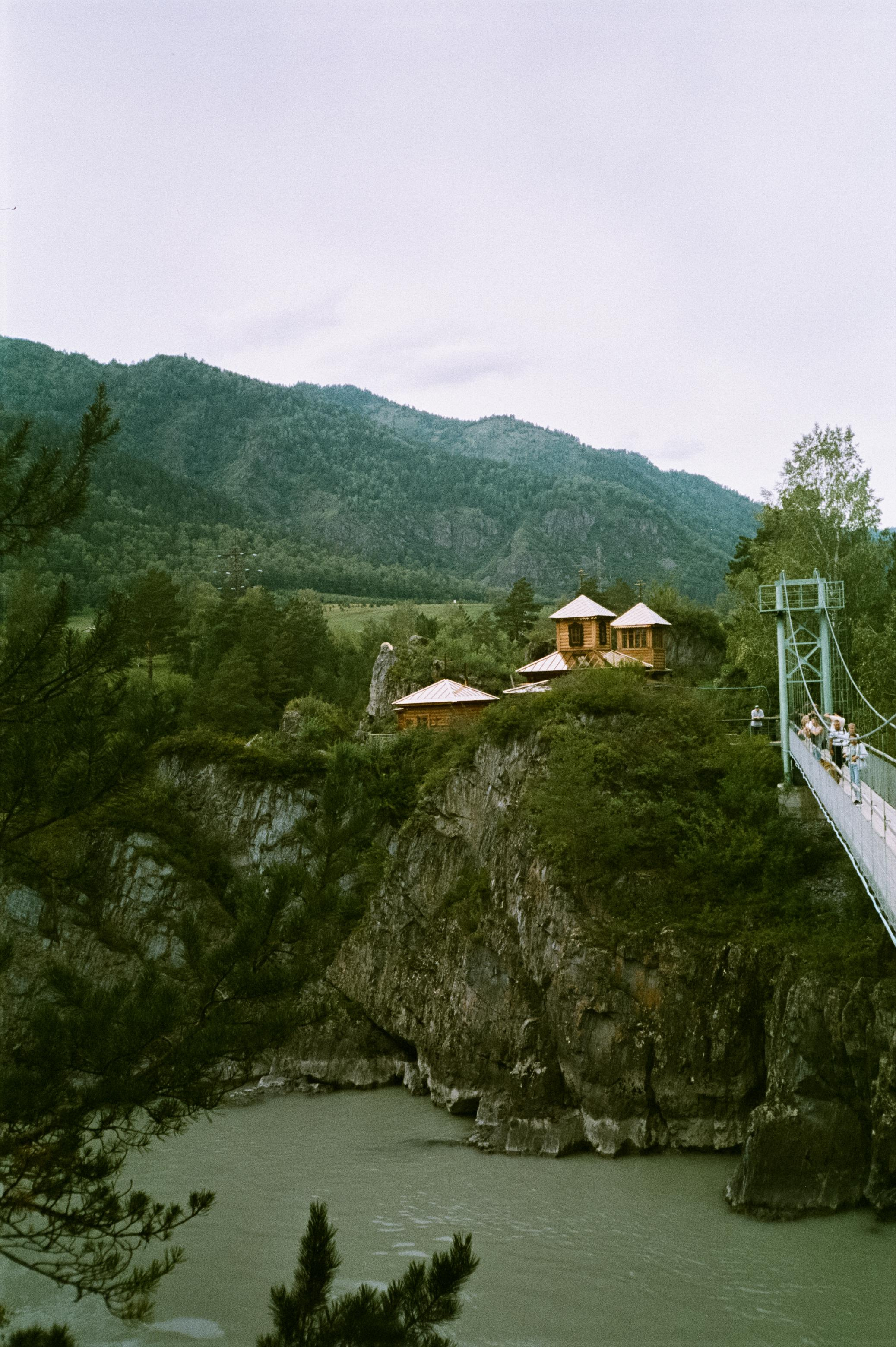 Мост в сторону к Камышлинского водопада, Зубы Дракона, Остров Патмос