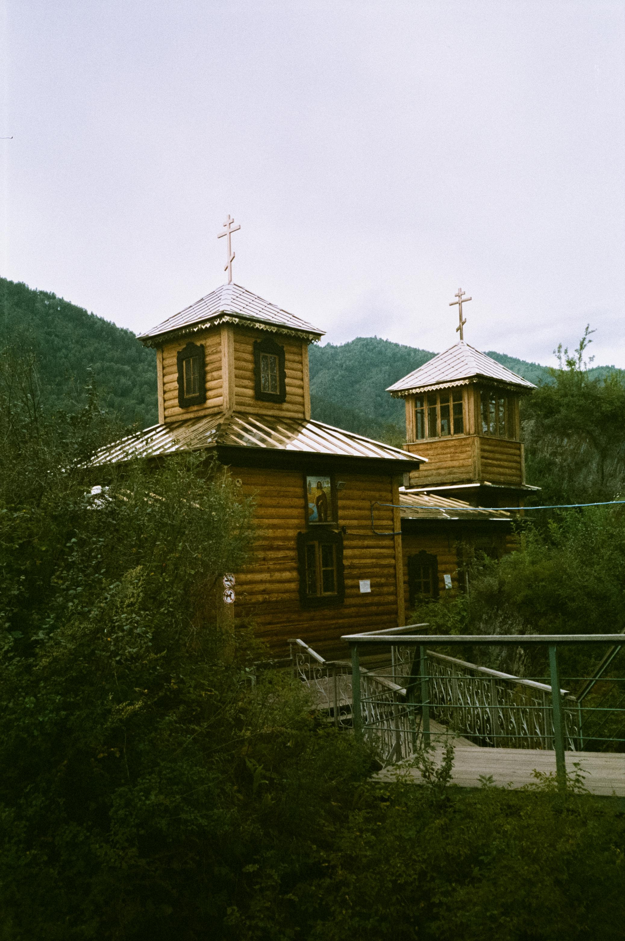 Мост в сторону к Камышлинского водопада, Зубы Дракона, Остров Патмос