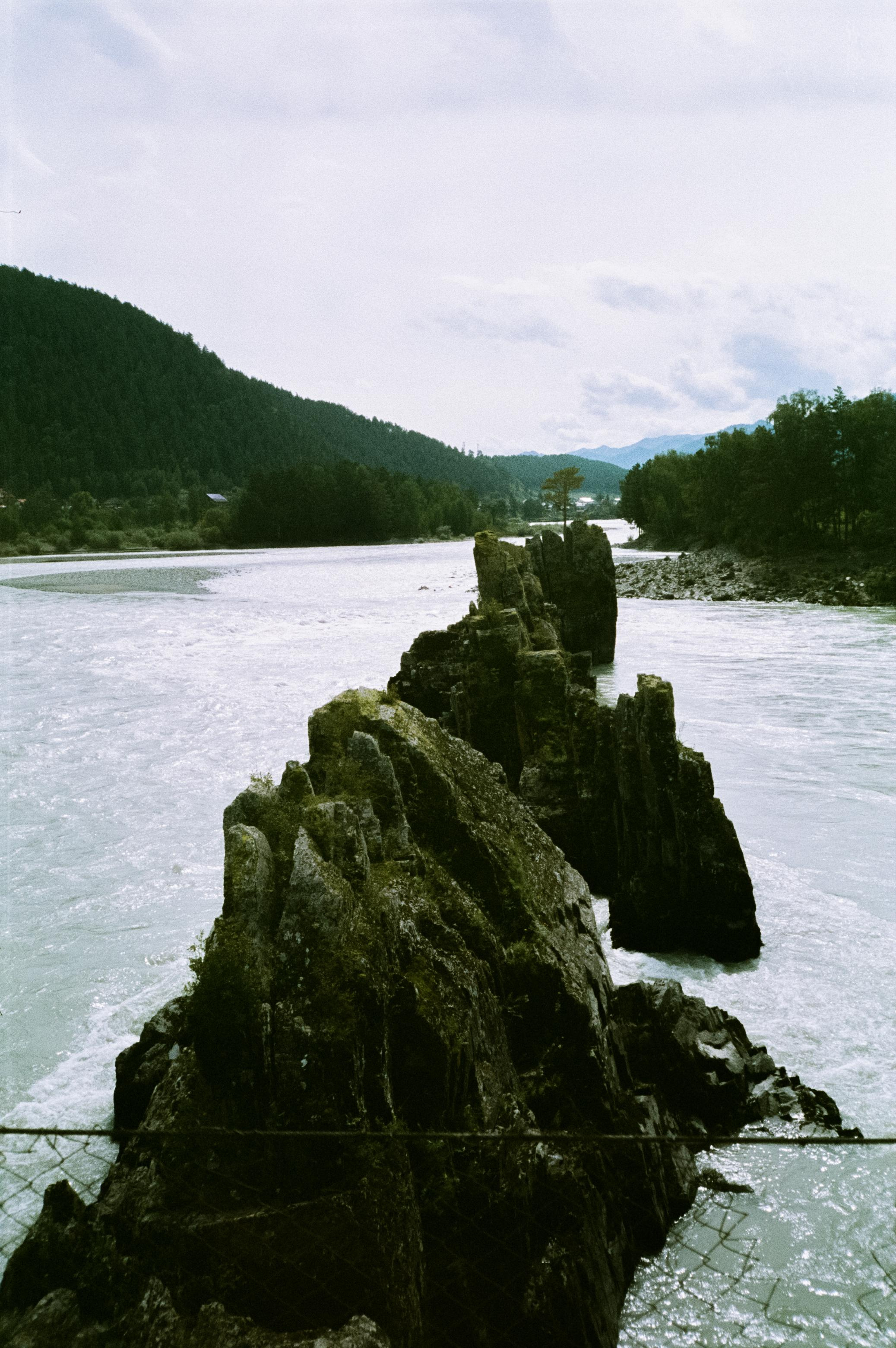 Мост в сторону к Камышлинского водопада, Зубы Дракона, Остров Патмос
