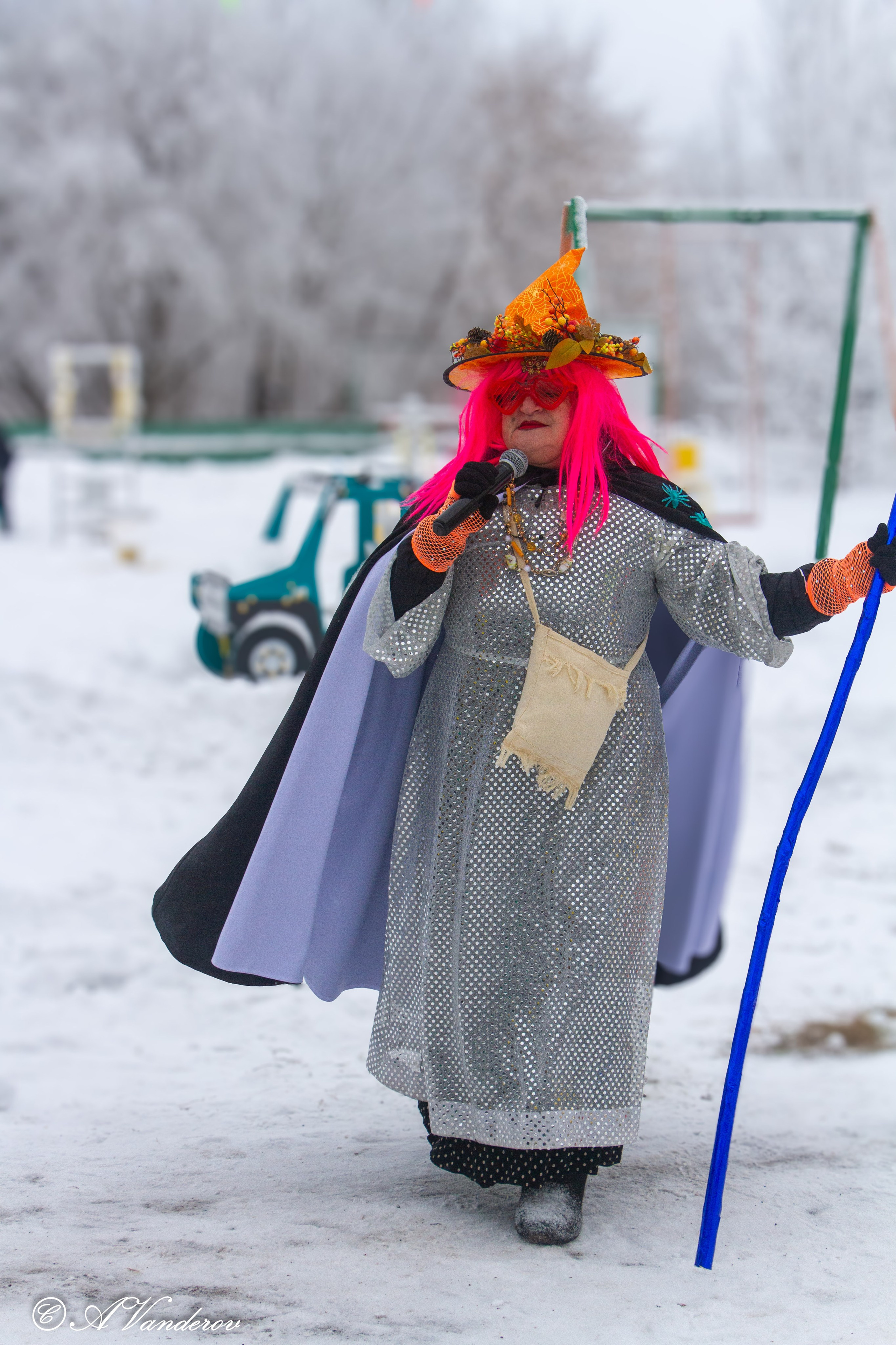Праздник во дворе, ул. Осташковская-20. Фотограф Омск | Александр Вандеров