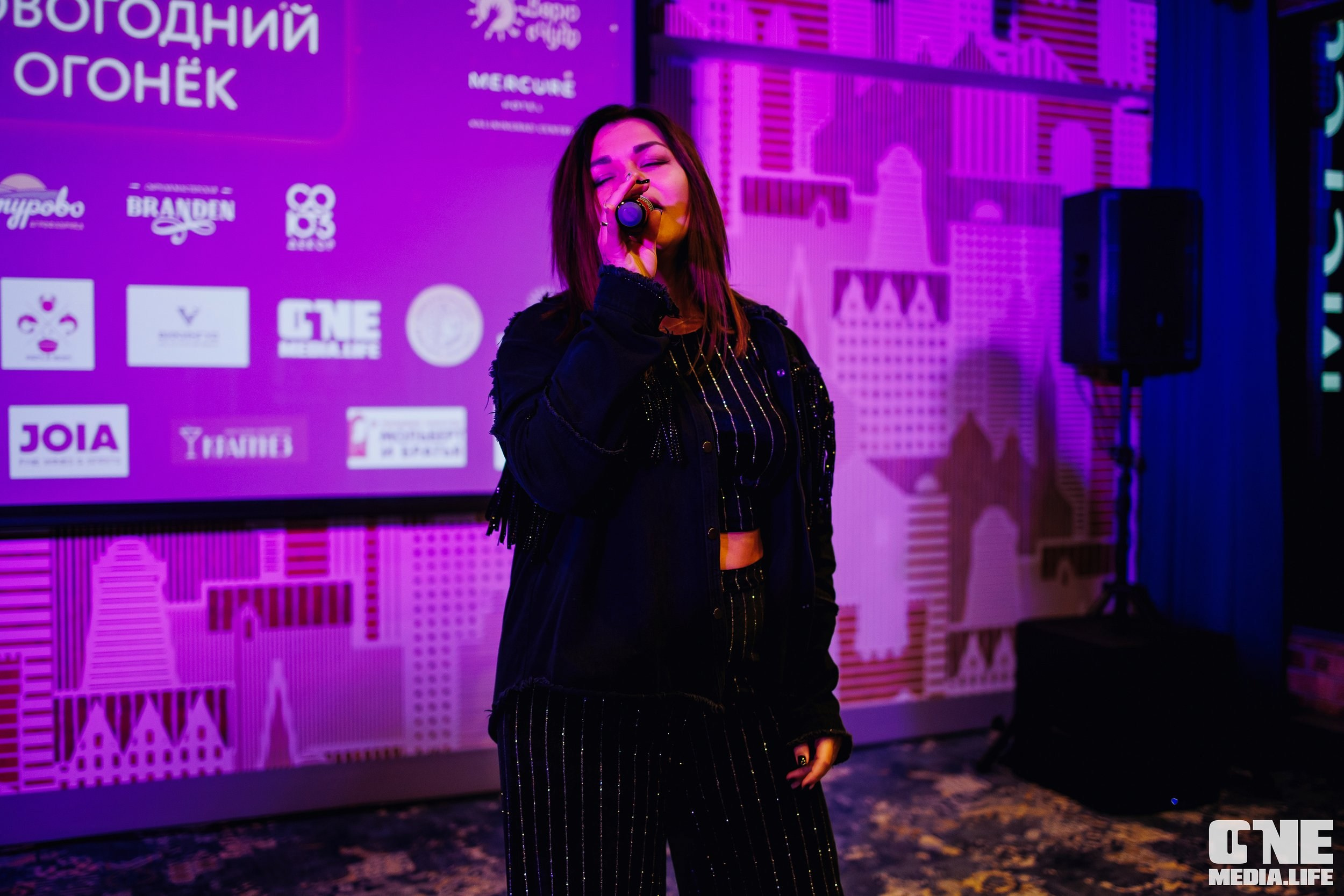 Новогодний Огонёк от Верю в Чудо. One Media Life: фоторепортажи, фотоотчеты с мероприятий и заведений