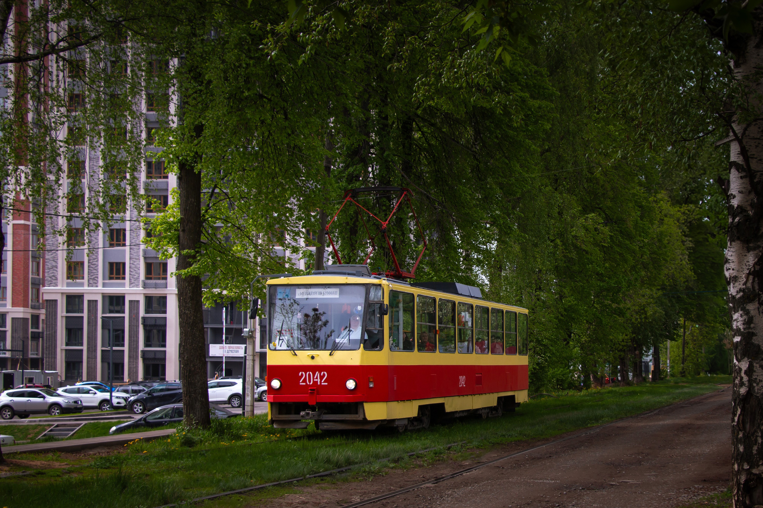 Трамваи не суетятся. Олег Романов. Мастер фото по спорту