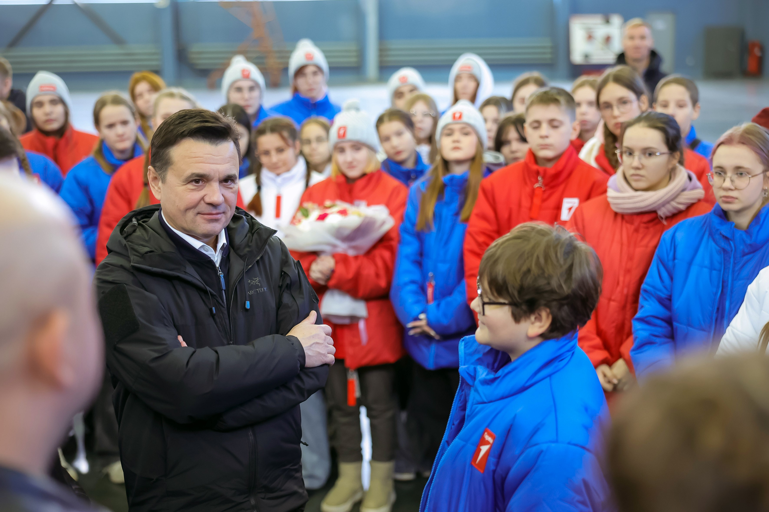 Губернатор Подмосковья Андрей Воробьев вместе с участниками «Движения первых» навестил пилотажные группы. Моя фотография