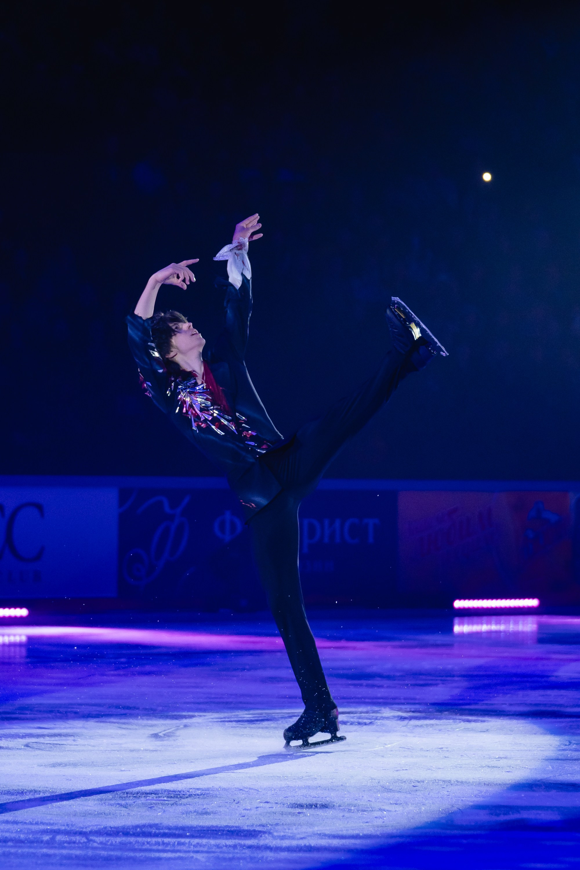 Шоу «Чемпионы на льду» в Новосибирске. Воробьева Ксения — Спортивный и танцевальный фотограф Новосибирск