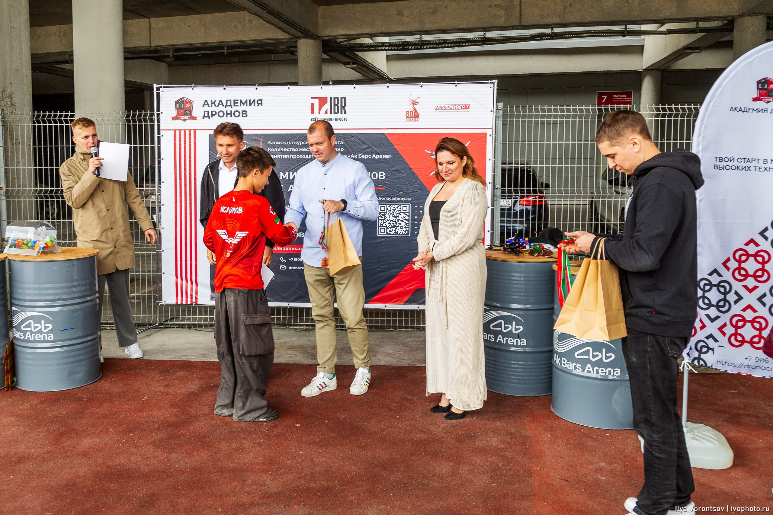 Открытие уличной площадки для полетов «Точка Взлета» в «Академии Дронов» Ак Барс Арена. Фотограф в Казани Воронцов Илья