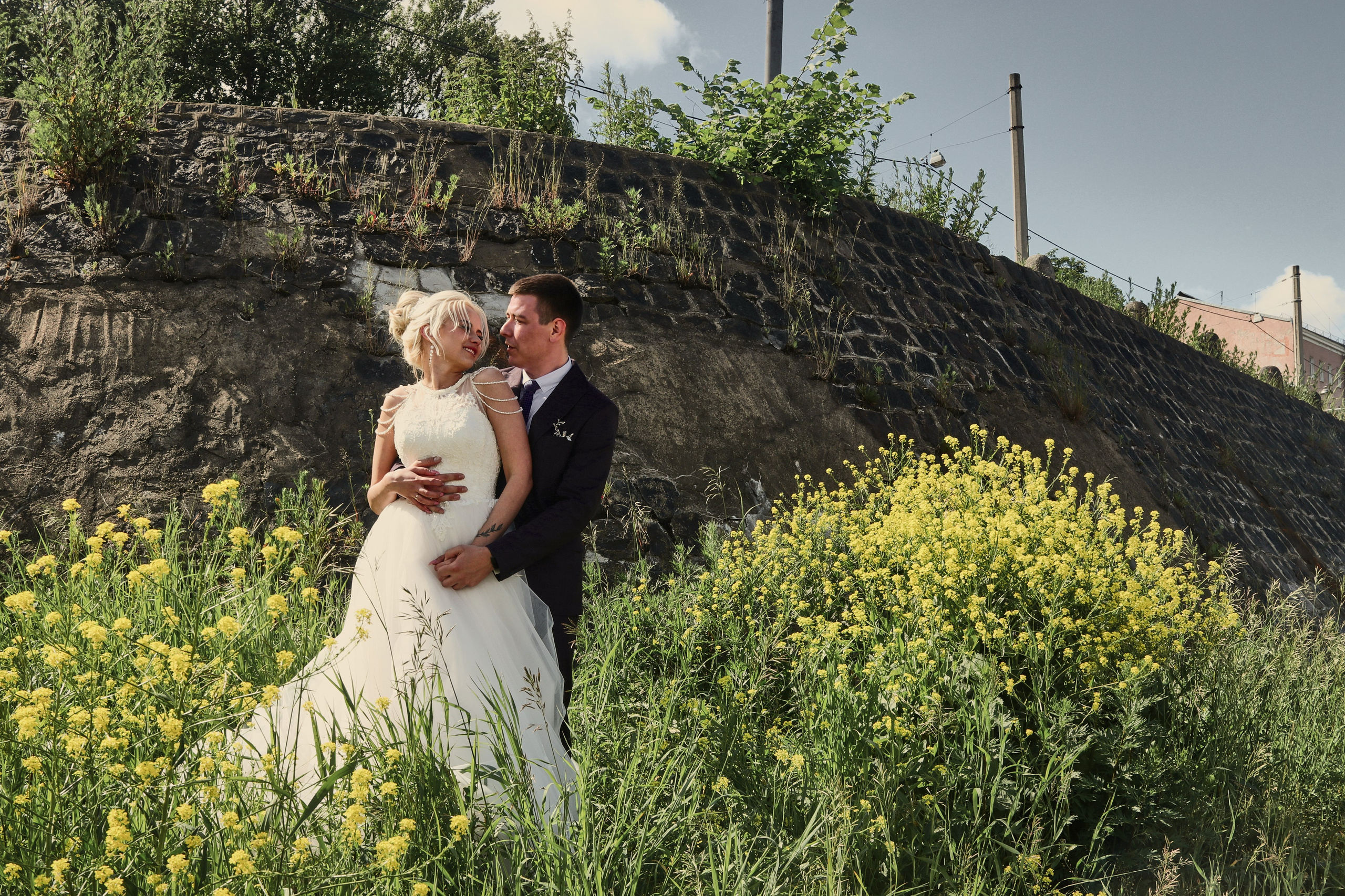 Они залезли на трактор…. Свадебный фотограф Анастасия Лахтионова