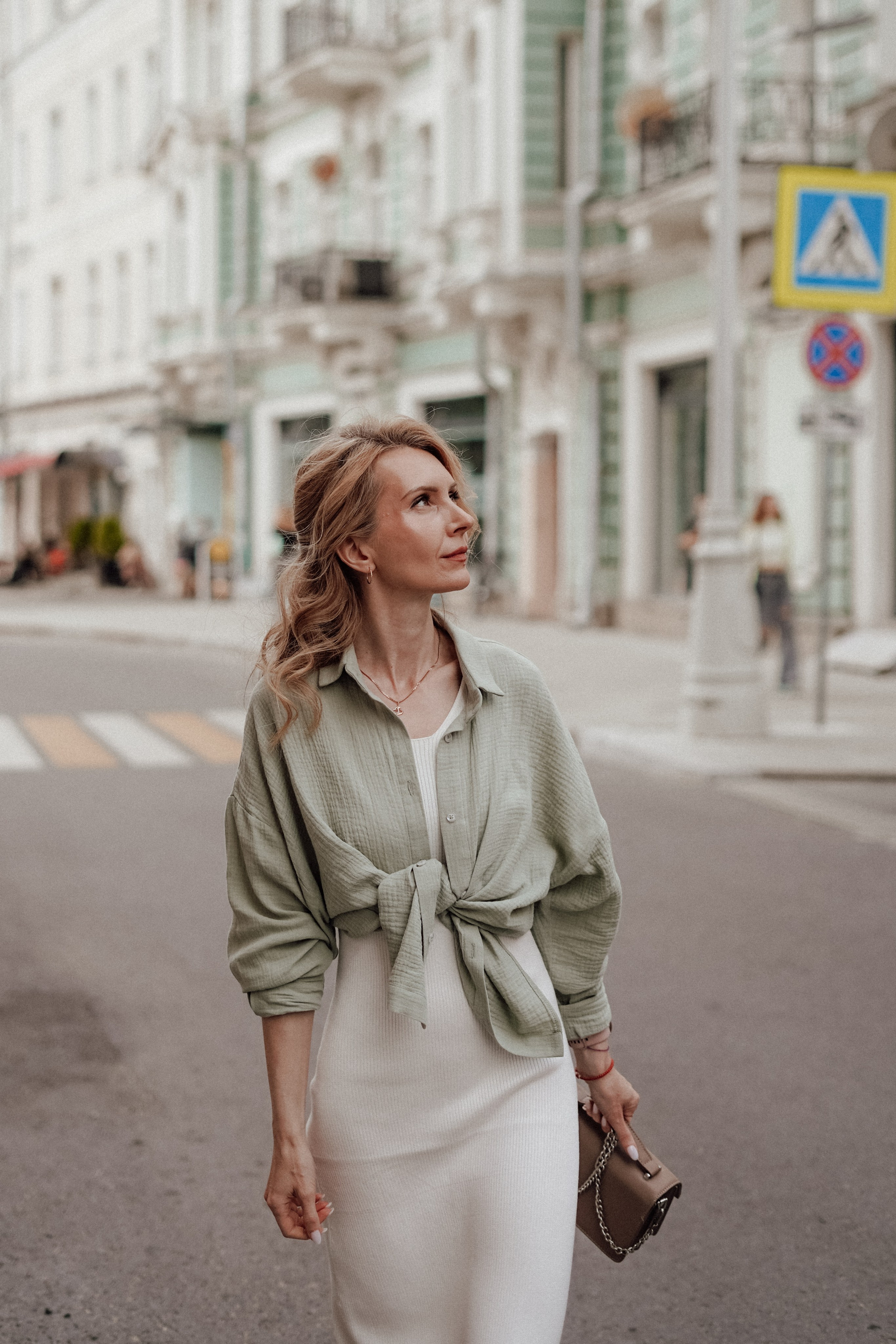 Арина на Чистых Прудах. Фотограф в Сочи и Абхазии | Фототуры | September Air