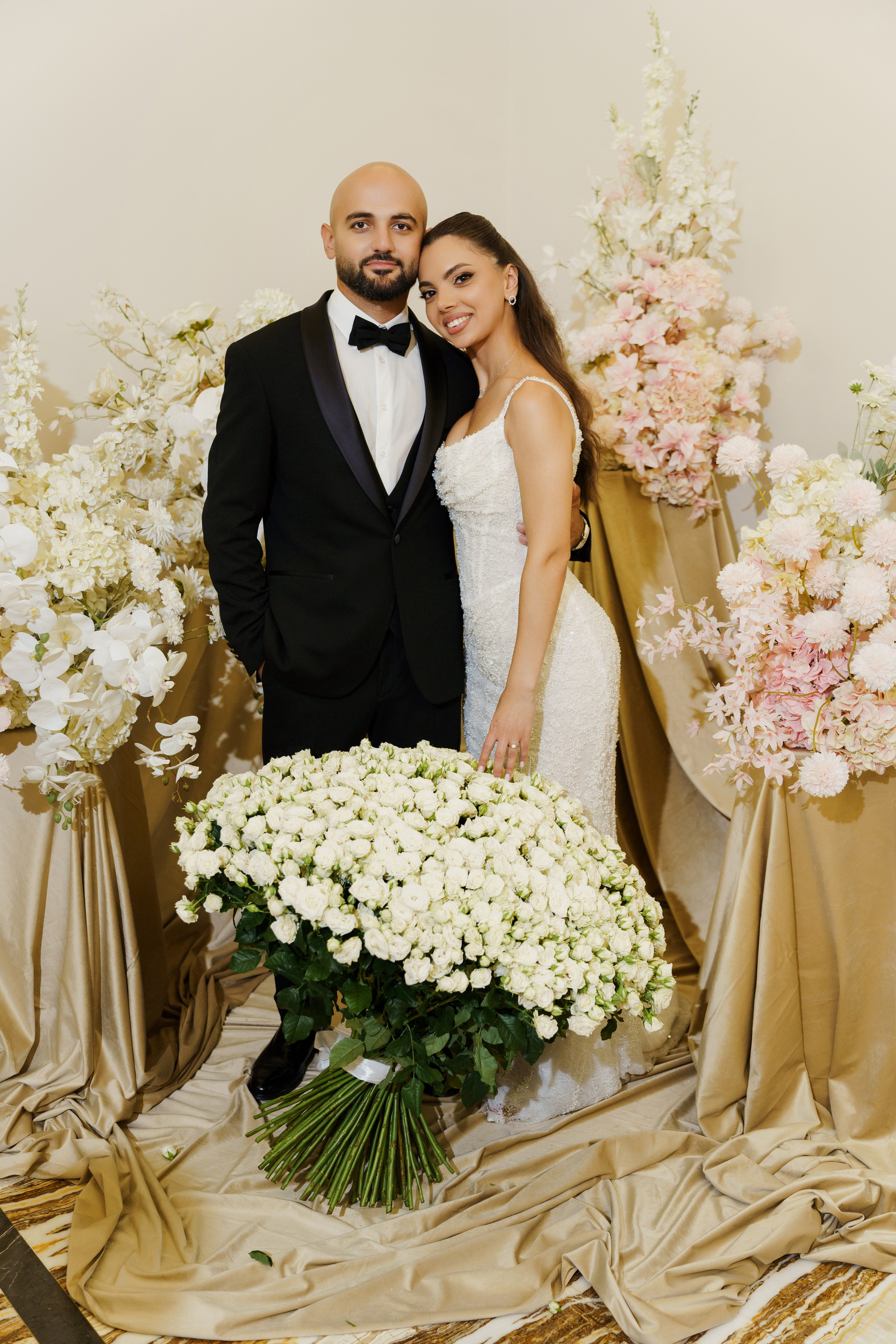 Сватовство в Краснодаре от лучших свадебных фотографов и операторов ТВИНС СТУДИО. ТВИНС СТУДИО — лучшие свадебные фотографы и видеографы в Краснодаре