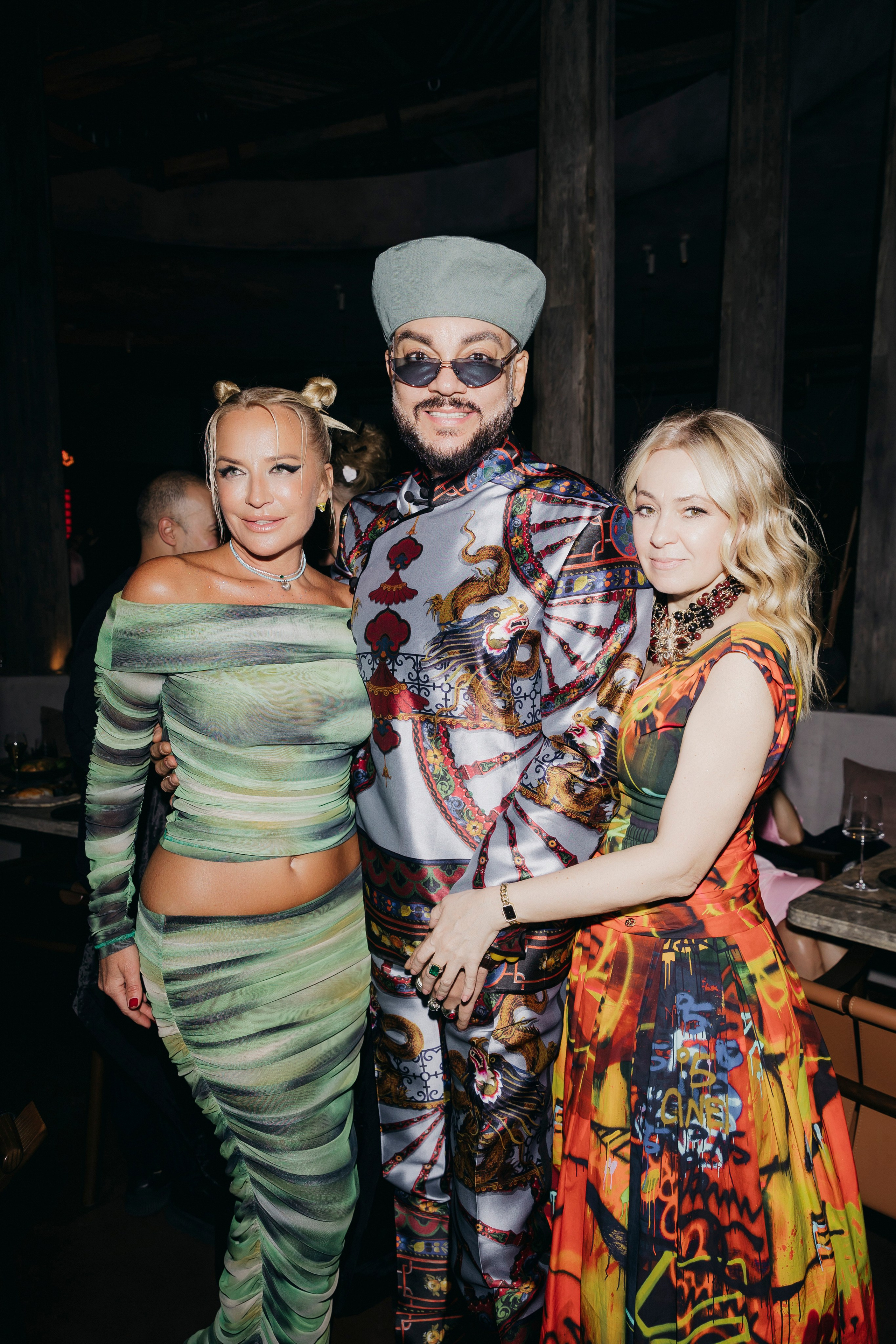 Виктория Шелягова, Филипп Киркоров и Яна Рудковская на дне рождения Ирины Зарьковой в ресторане Икура