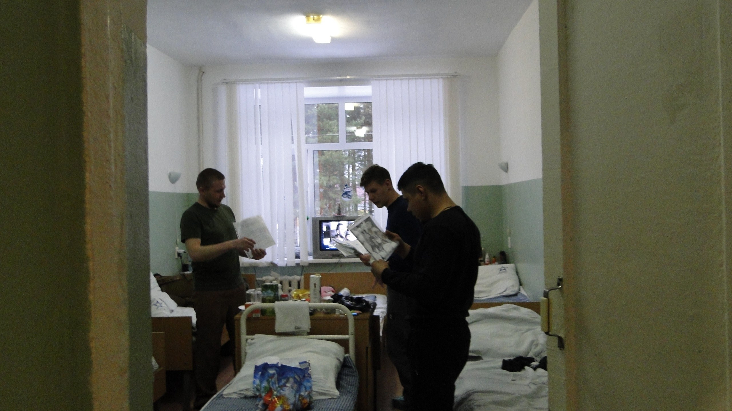 Новогодние подарки для раненых госпиталя в п.Мулино. НРОО КЦ "Собаковод"