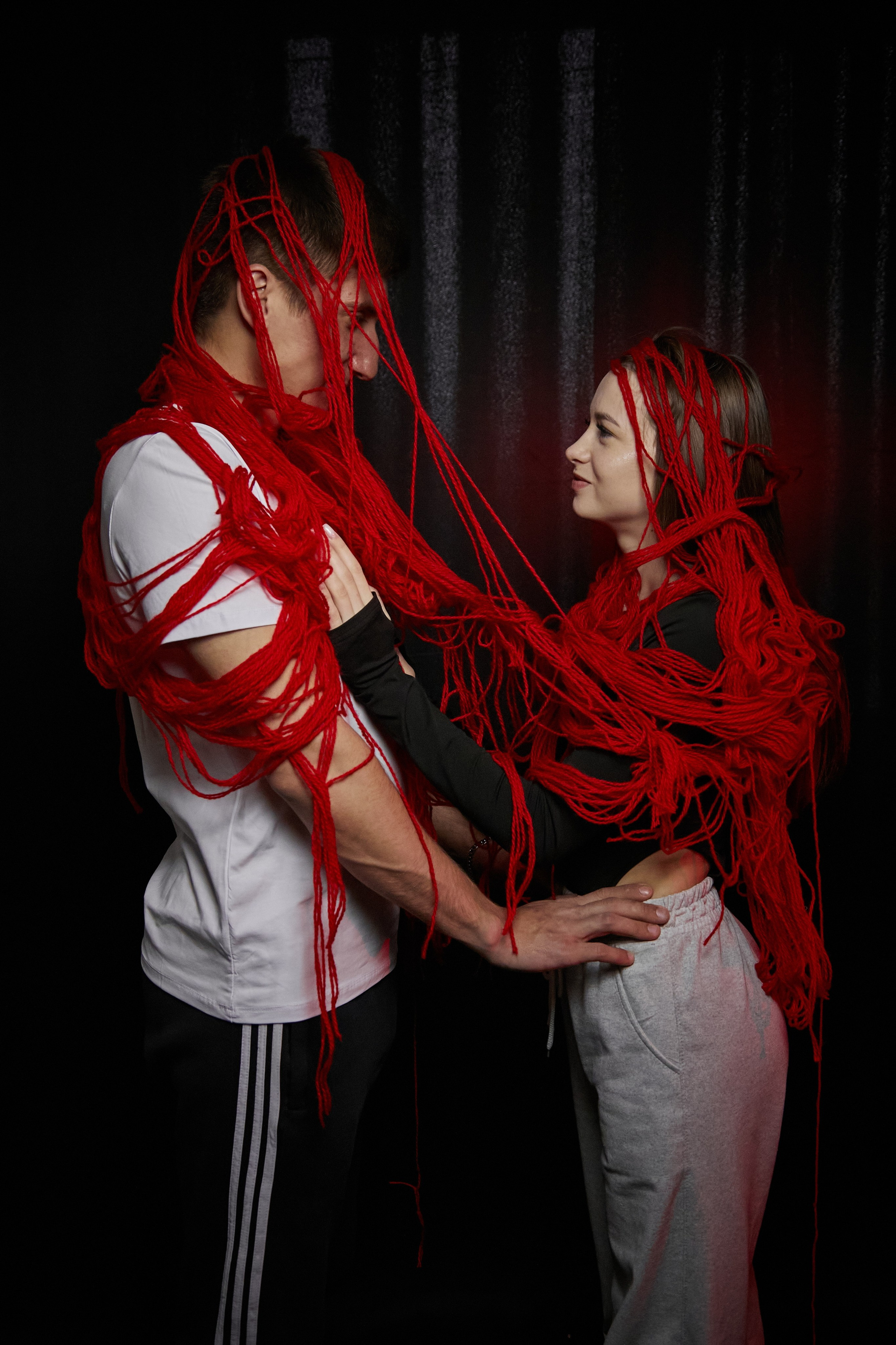 «Связанные одной нитью». Свадебный и креативный фотограф в ЮФО и МСК