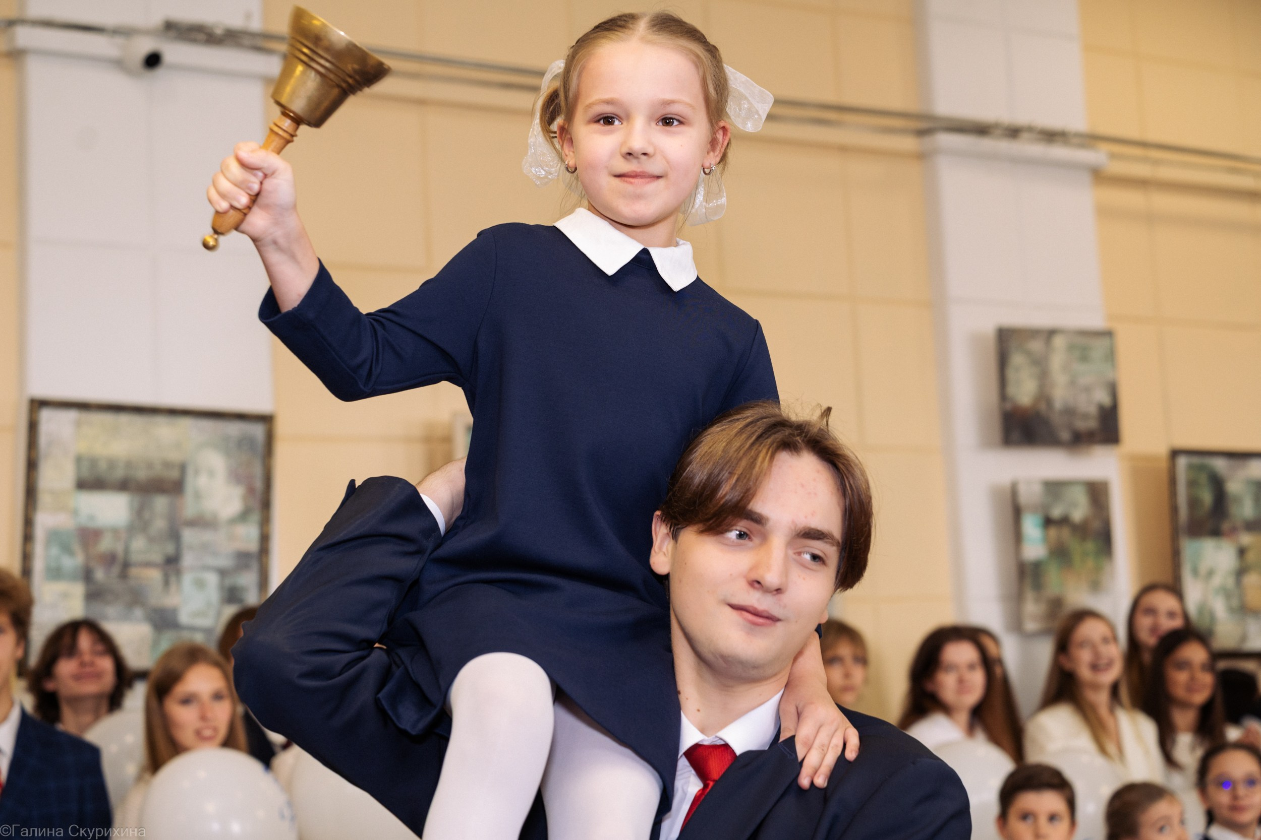 1 сентября в 30й гимназии г. Иваново. Семейный детский фотограф на крещение, венчание в Иваново Галина Скурихина