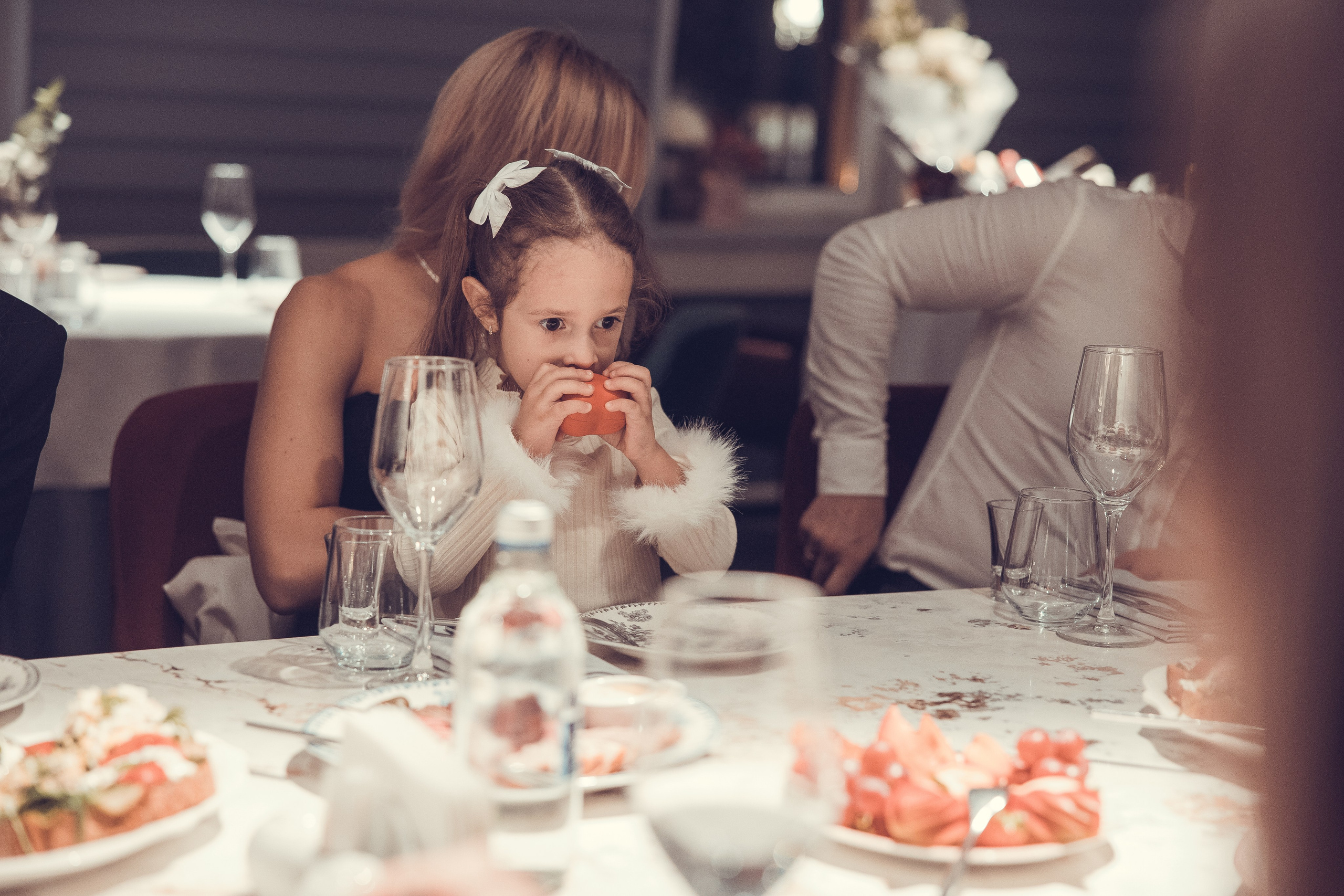 На торжестве у Стаса и Виктории. Professional photoartist in St. Petersburg (wedding, reportage, portrait, model book, love story) Alexander Shvedov