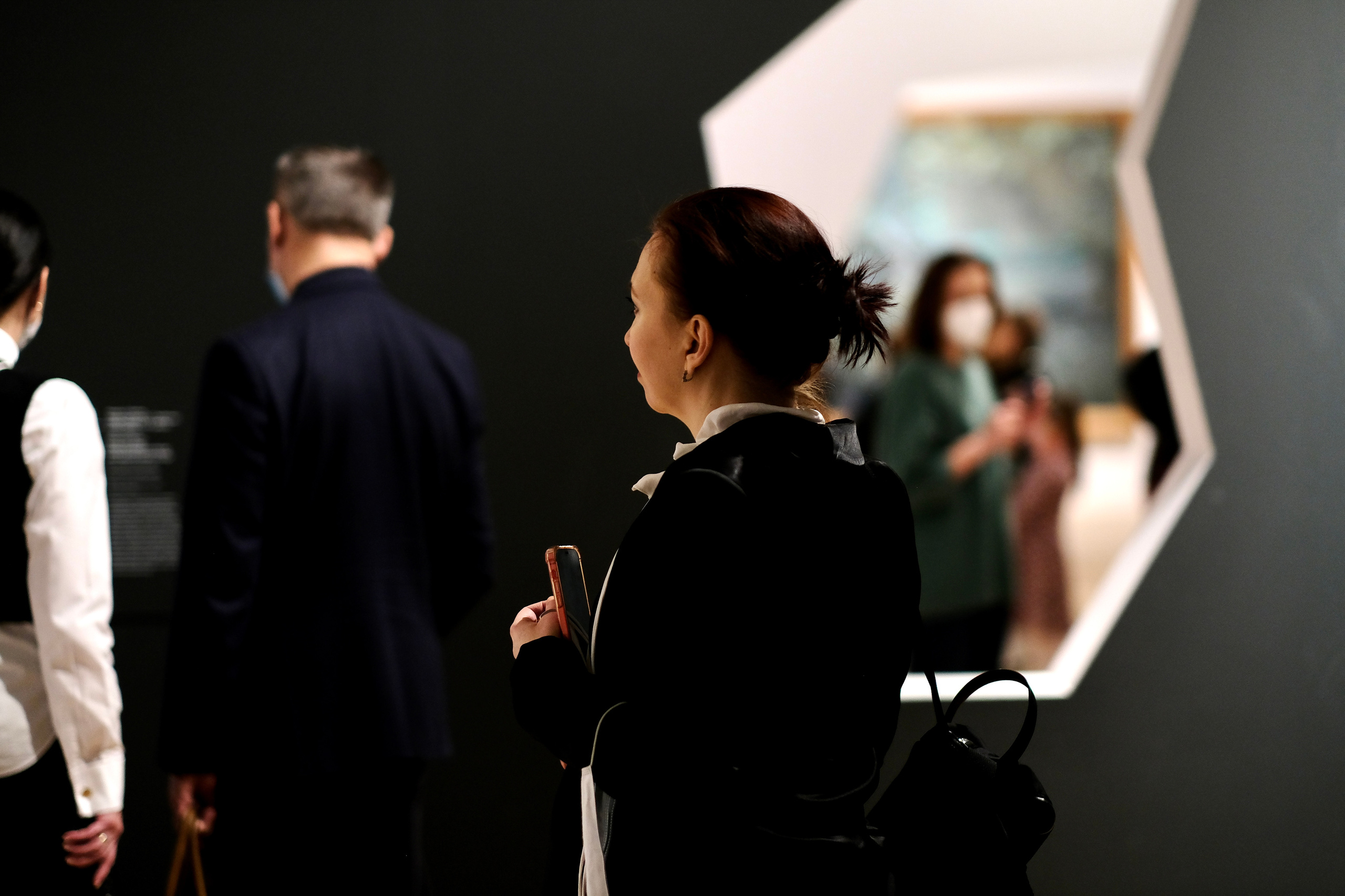 Водил меня Серега на выставку … Врубеля. Фотограф в Москве Ирина Иванова