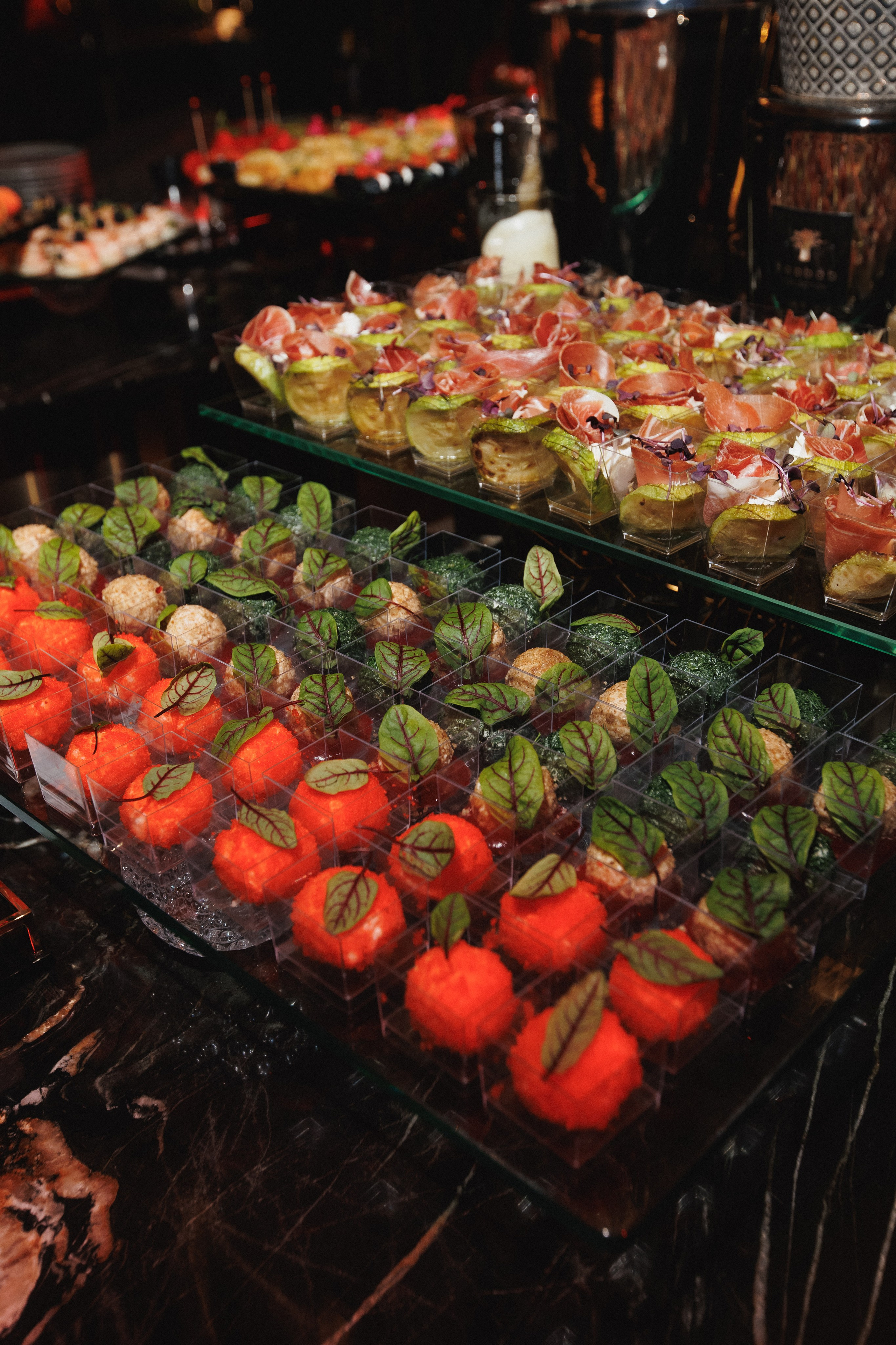 B.DAY PARTY ЖУРНАЛА •G. СВОИ. ФОТООТЧЕТЫ-СОБЫТИЯ-МЕСТА