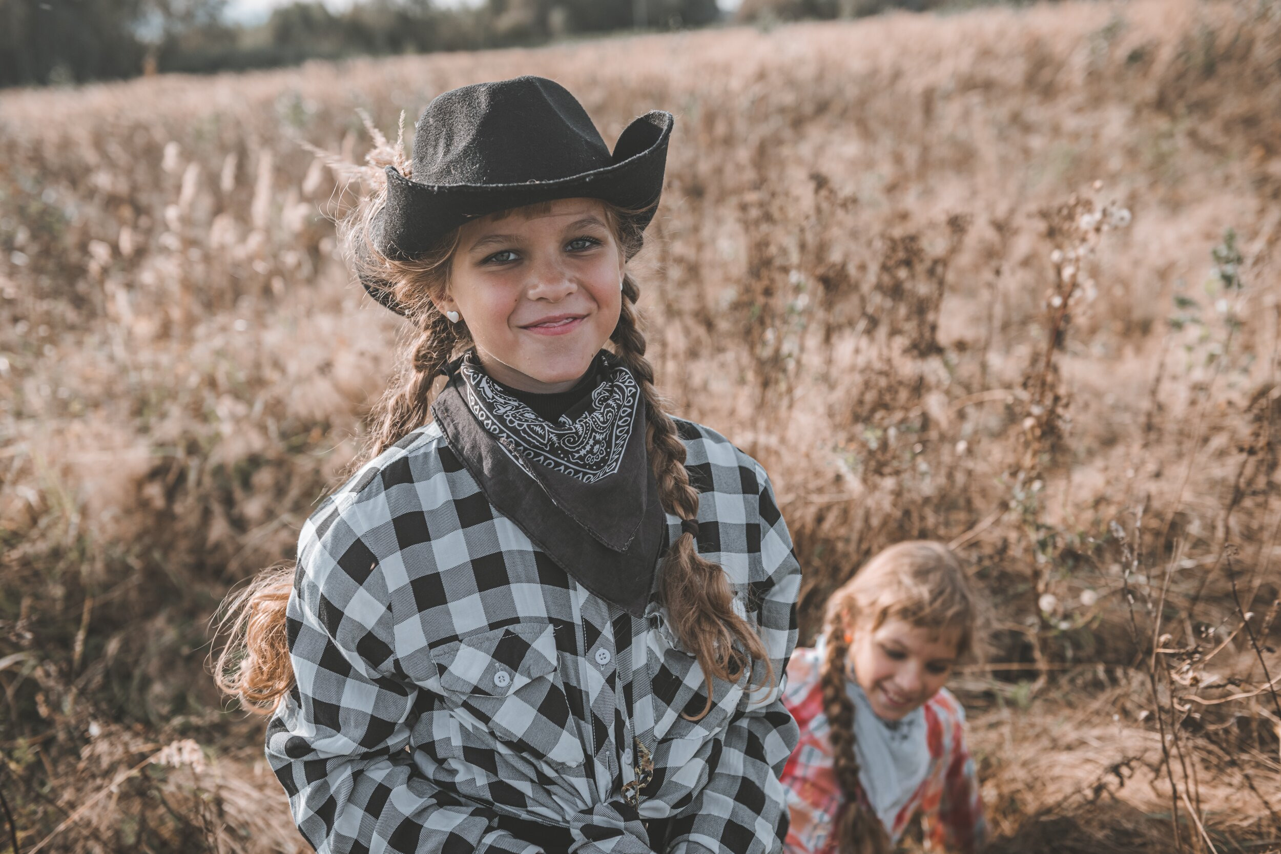 Ира и Маша, серия «Cowboys». Коваленко Светлана, фотограф в Москве. Концерты, события и люди