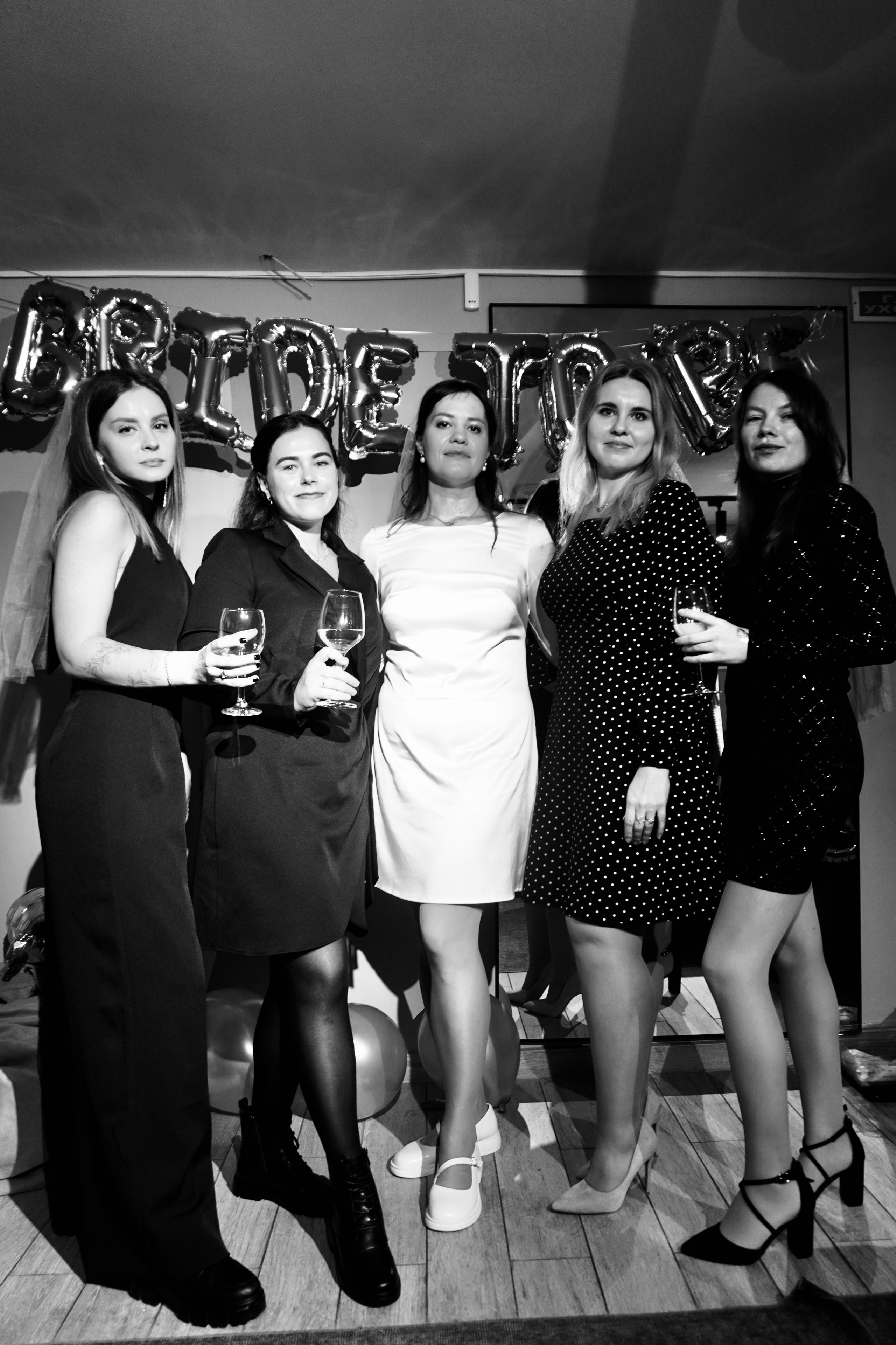 Девичник у Риты в Semenov Loft. Репортажный и портретный фотограф Татьяна Одинцова