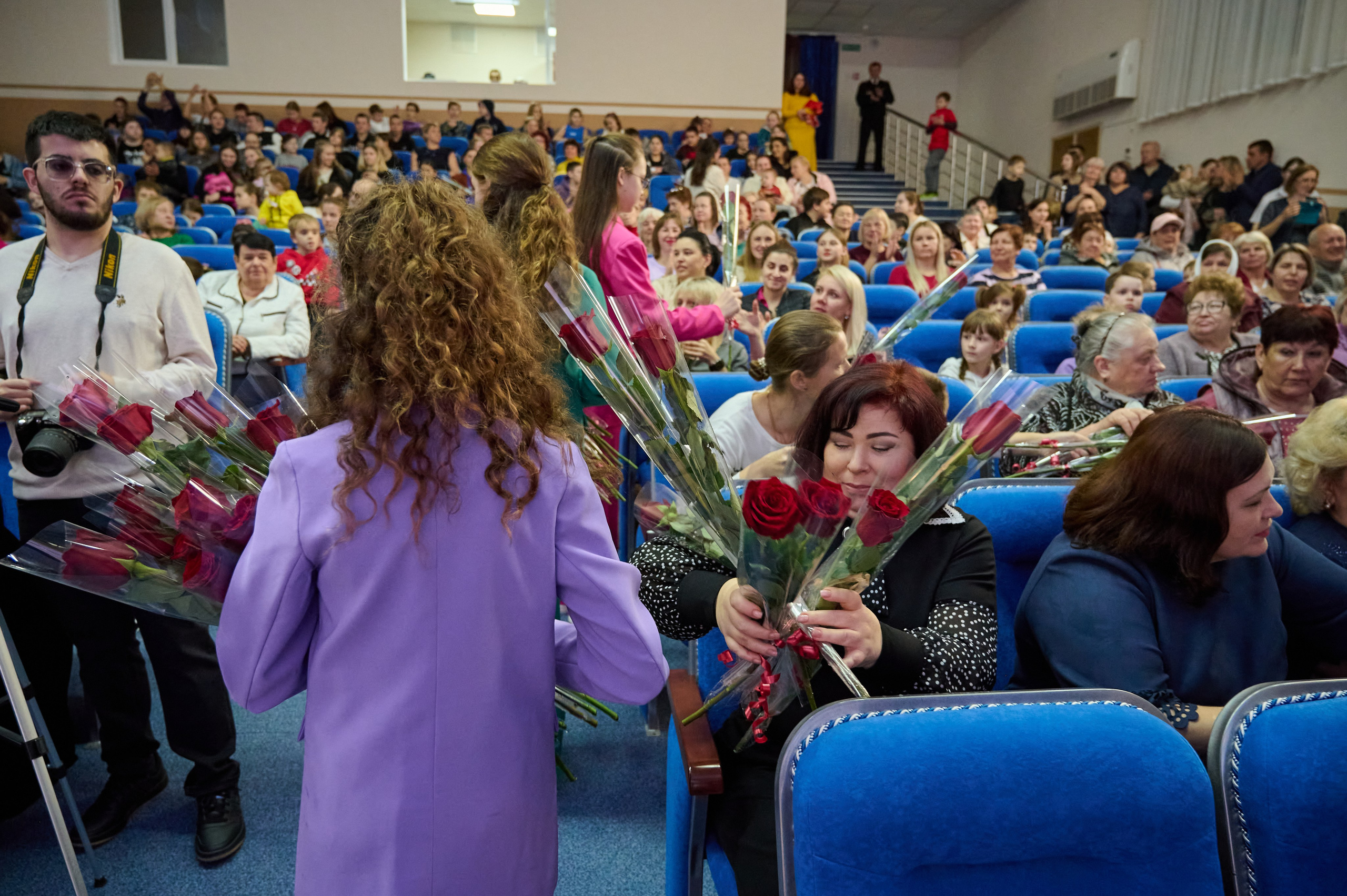 8 марта Марьина роща. Жизнь курорта Кабардинка в фотографиях