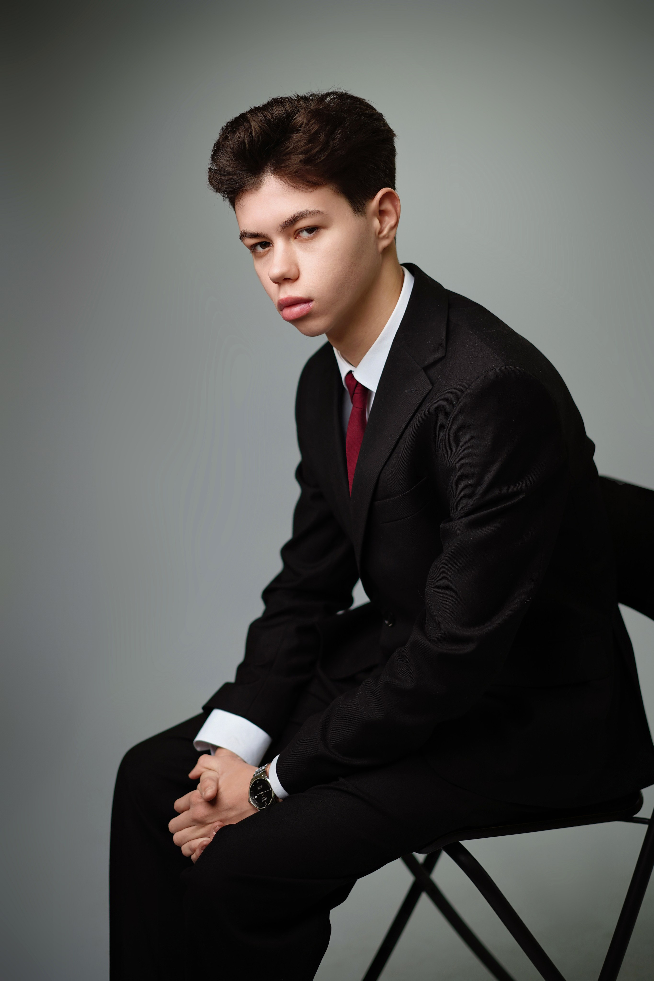 Стиль портрета в студии. GOTRA — выпускные альбомы в Тюмени