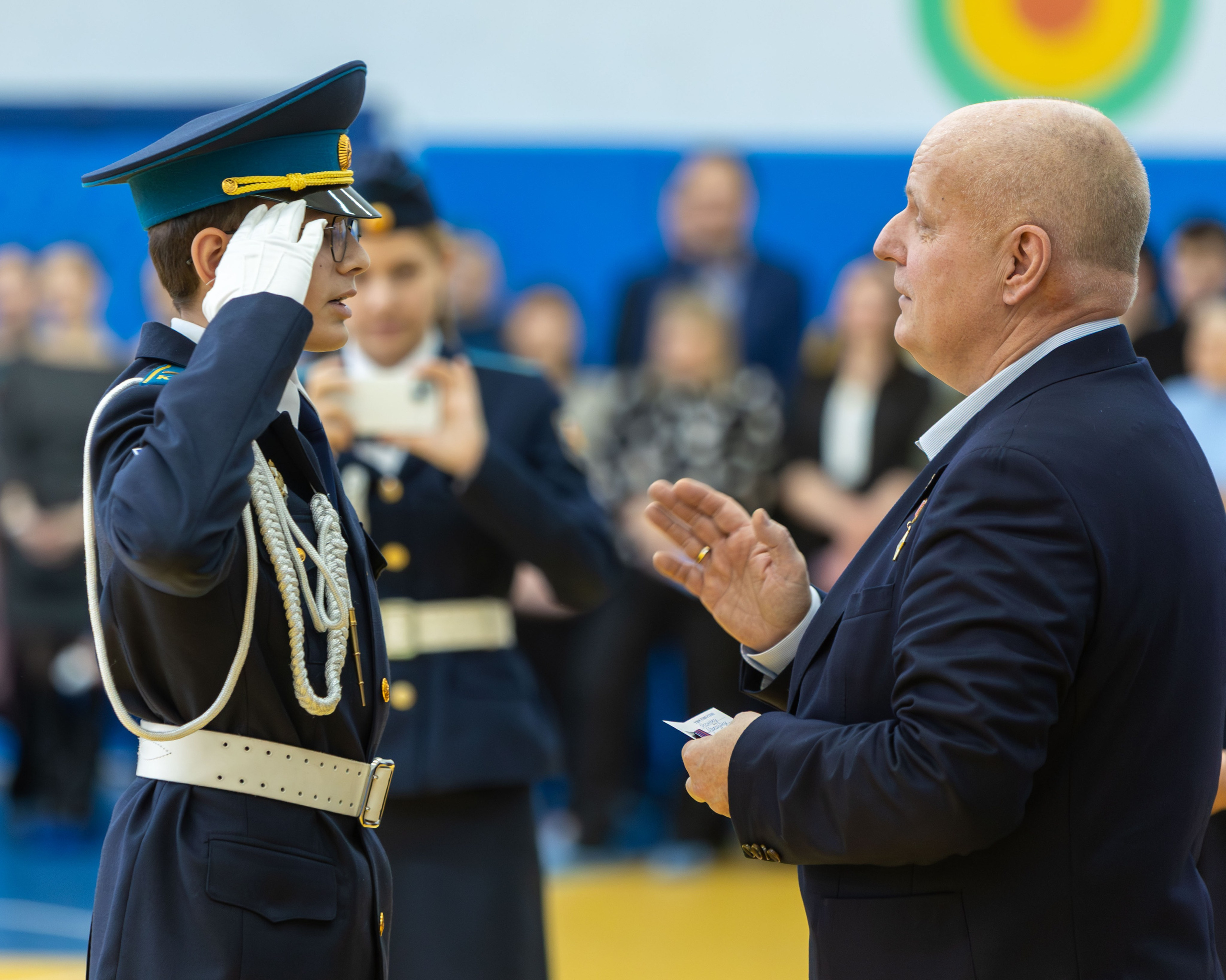 кадет принимает поздравления гимназия №7 Подольск