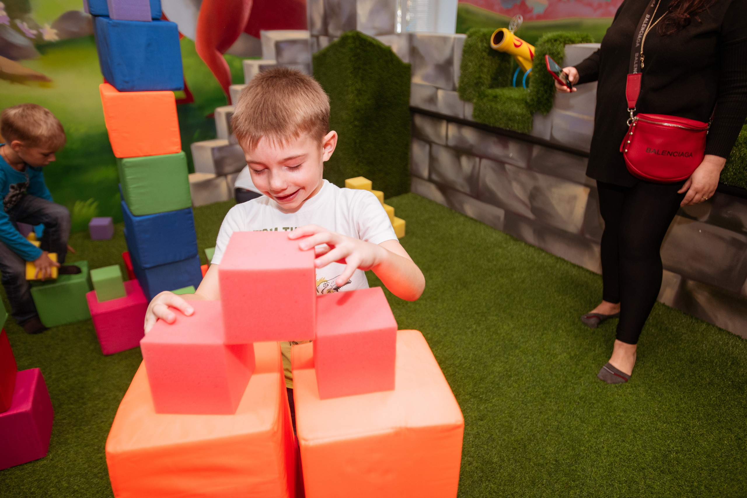 Шоу. Семейный Центр Развлечений в Щелково